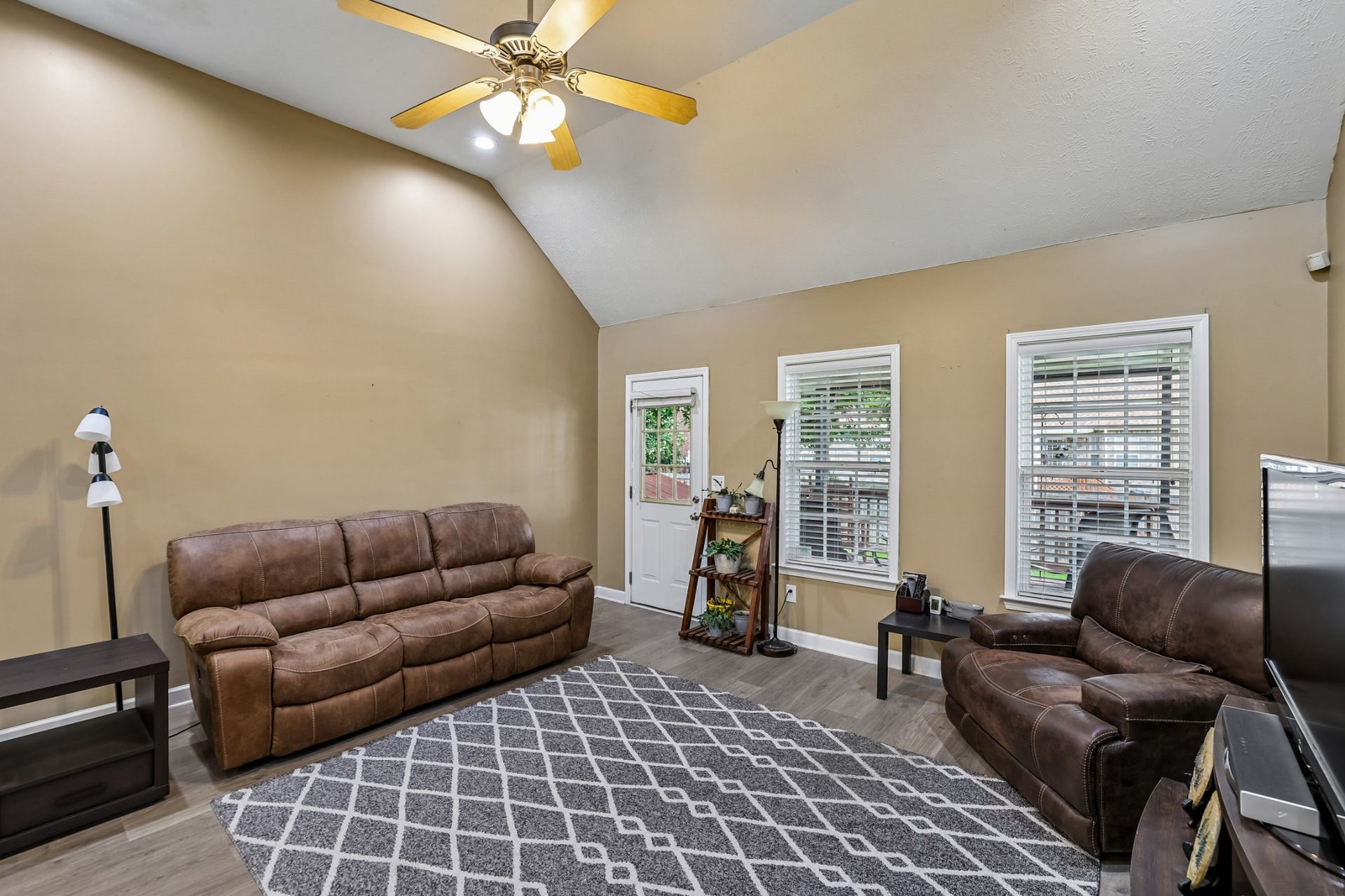 4620 Catalina Ct, Murfreesboro, TN 37128 4620 Catalina Ct, Murfreesboro, TN 37128