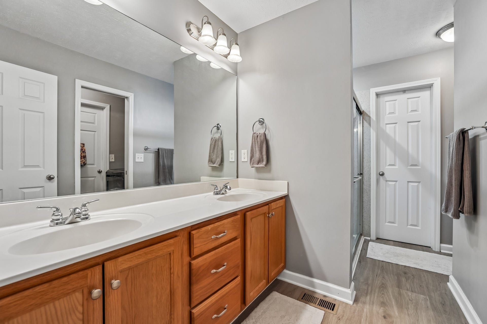 4620 Catalina Ct, Murfreesboro, TN 37128 4620 Catalina Ct, Murfreesboro, TN 37128