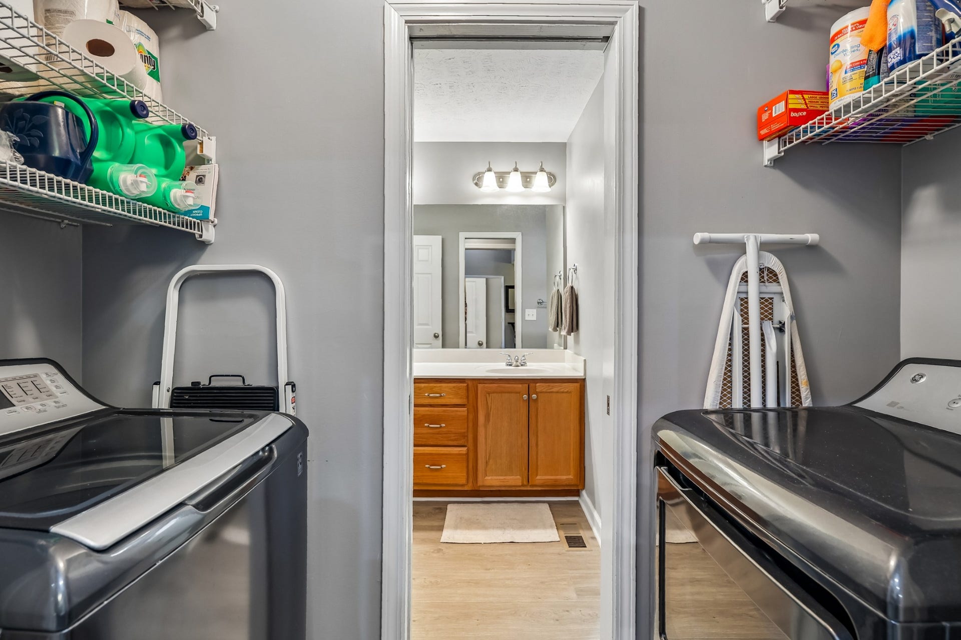 4620 Catalina Ct, Murfreesboro, TN 37128 LAUNDRY ROOM ACCESS FROM PRIMARY SUITE AS WELL AS FROM KITCHEN. THE WASHER AND DRYER STAY WITH THE HOME