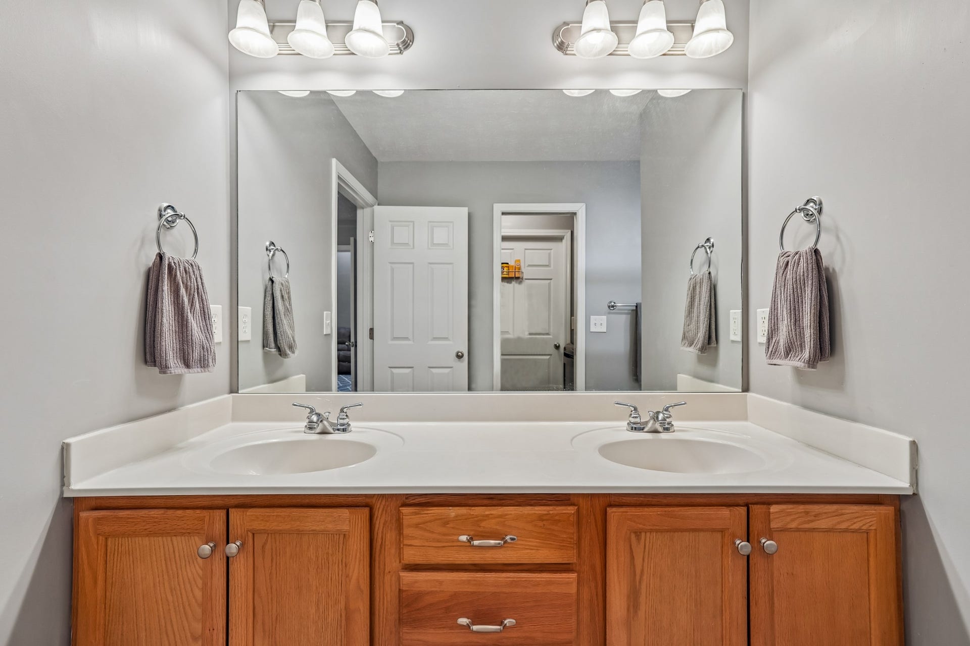 4620 Catalina Ct, Murfreesboro, TN 37128 4620 Catalina Ct, Murfreesboro, TN 37128