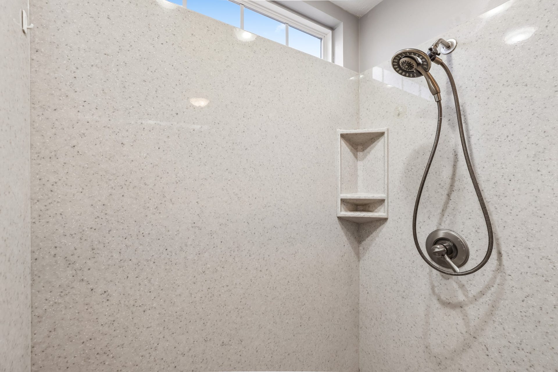 4620 Catalina Ct, Murfreesboro, TN 37128 PRIMARY SUITE BATHROOM HAS EXTRA LARGE WALK IN SHOWER