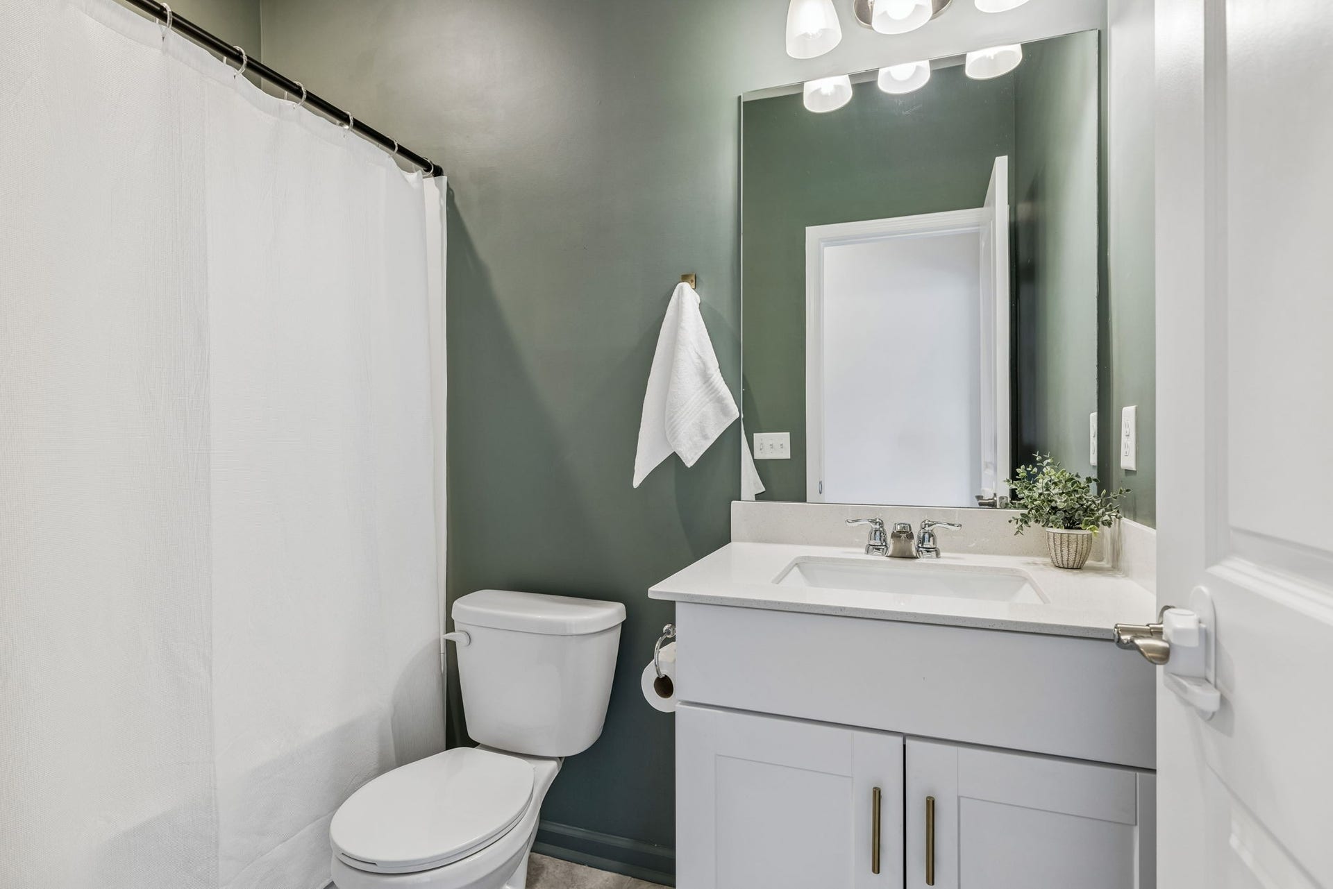 3410 Hattie Ln, Columbia, TN 38401 3410 Hattie Ln, Columbia, TN 38401