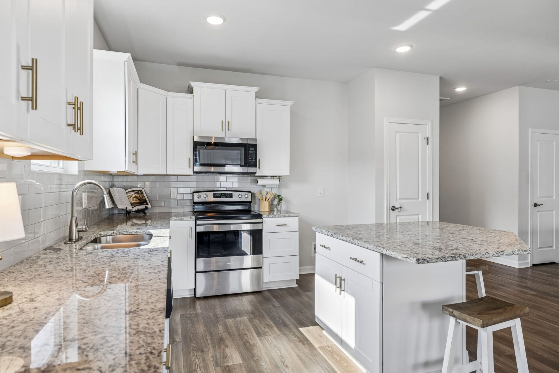 3410 Hattie Ln, Columbia, TN 38401 3410 Hattie Ln, Columbia, TN 38401