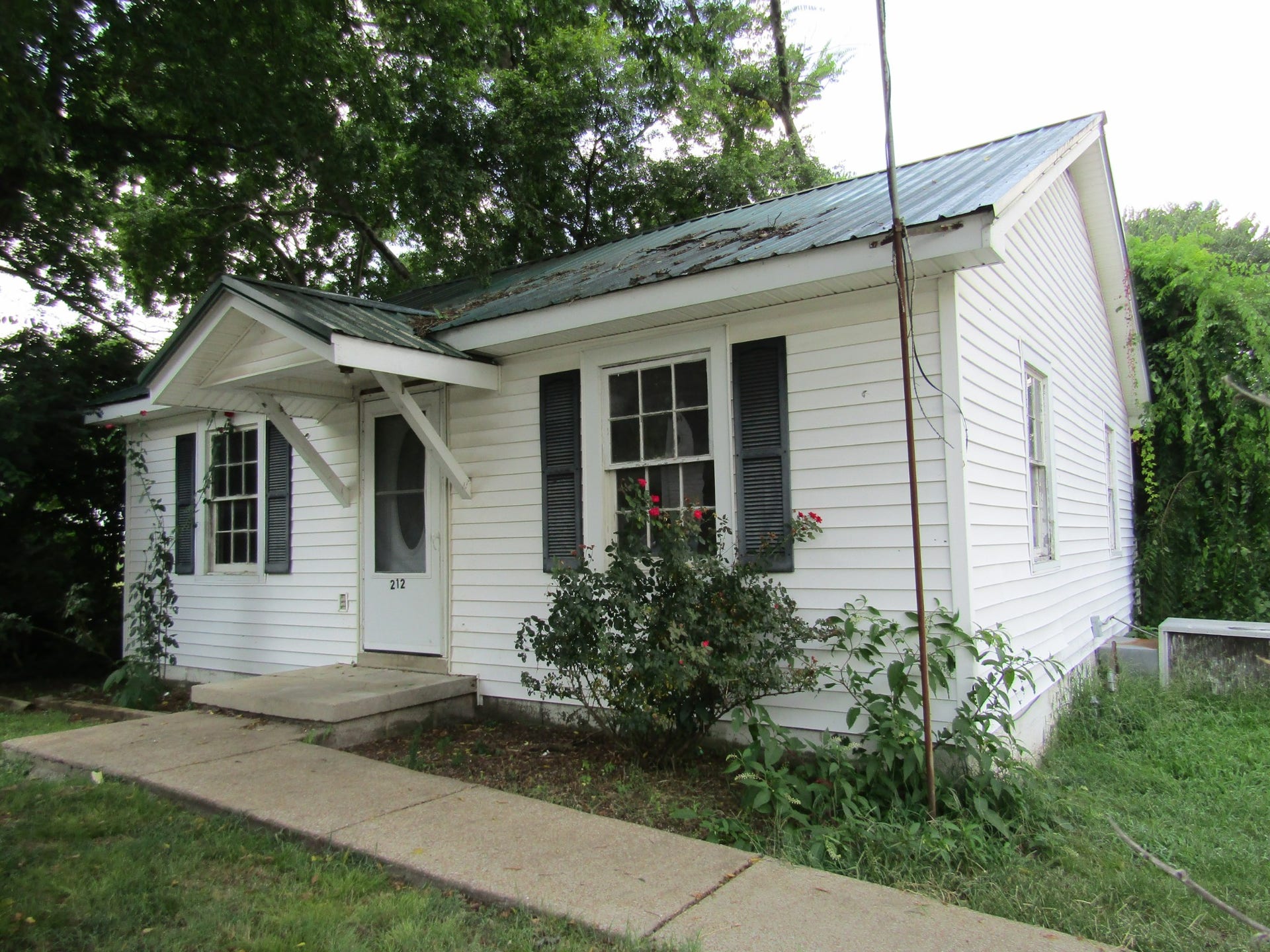 212 Adams St, Lewisburg, TN 37091 212 Adams St, Lewisburg, TN 37091