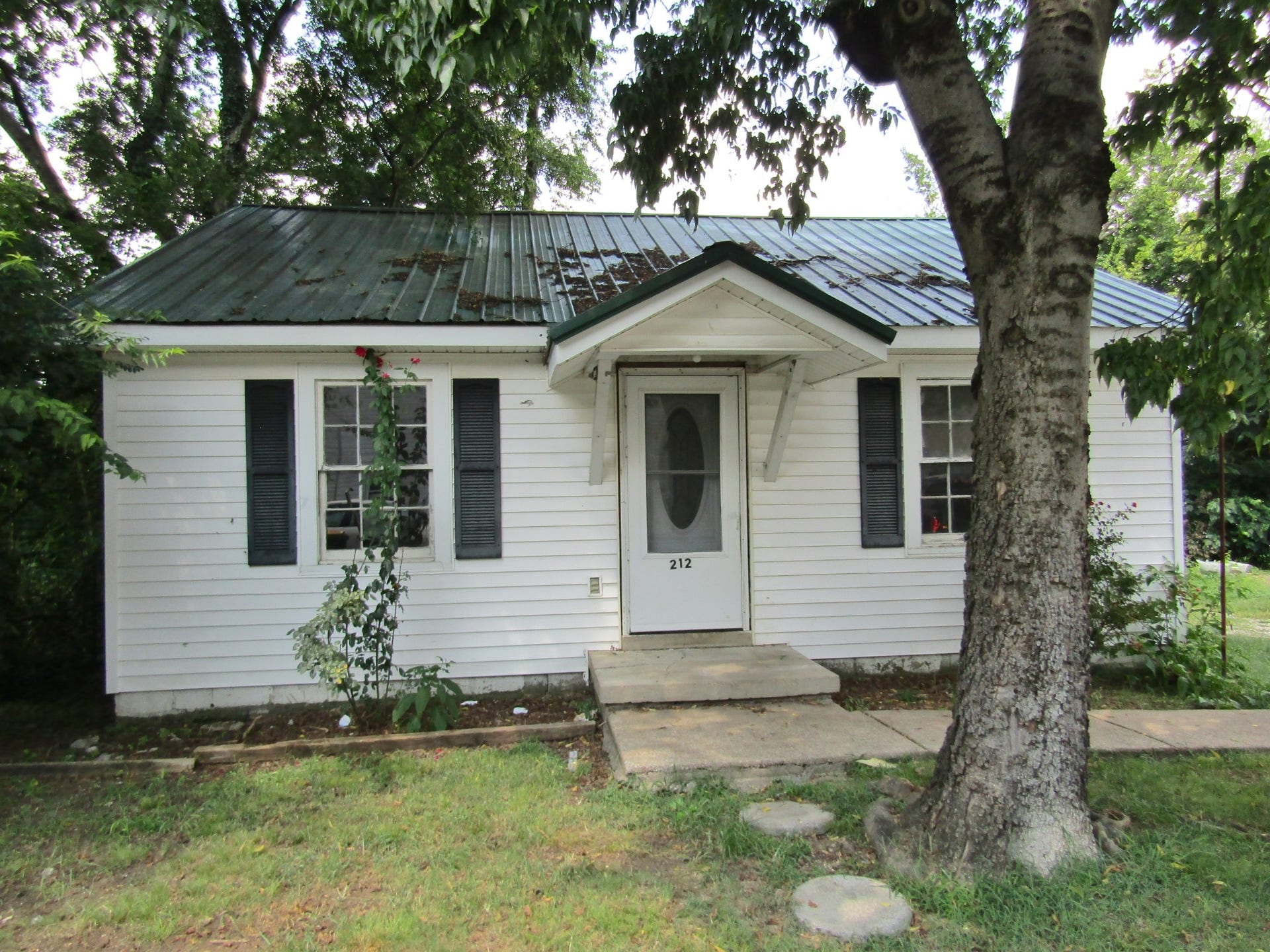 212 Adams St, Lewisburg, TN 37091 212 Adams St, Lewisburg, TN 37091