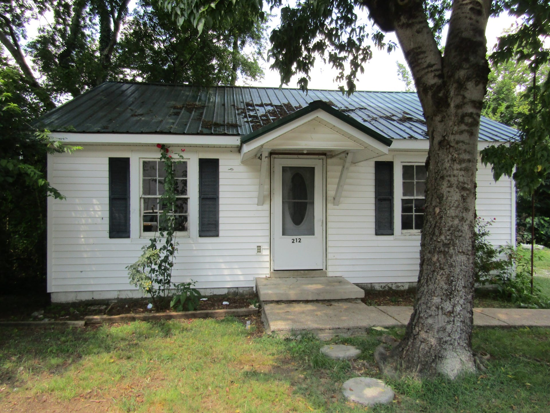 212 Adams St, Lewisburg, TN 37091 212 Adams St, Lewisburg, TN 37091