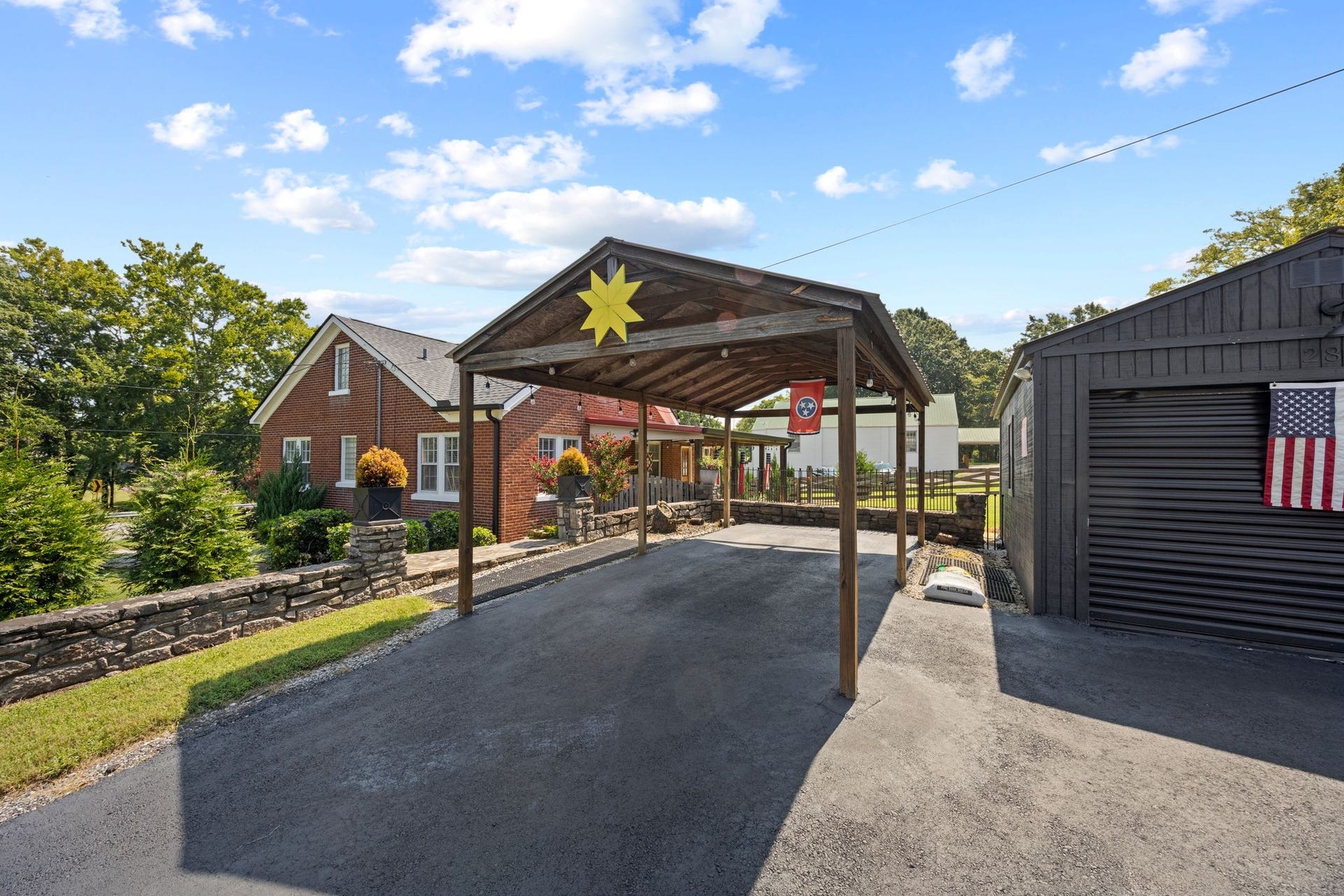 2890 Greens Mill Rd, Columbia, TN 38401 2890 Greens Mill Rd, Columbia, TN 38401