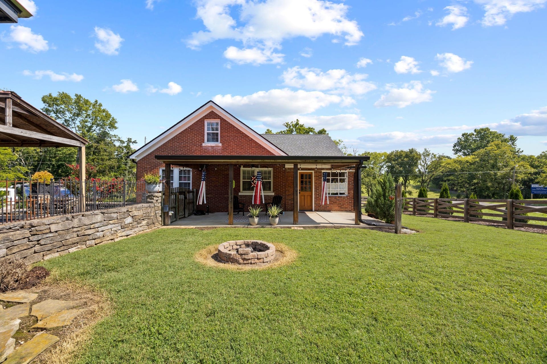 2890 Greens Mill Rd, Columbia, TN 38401 2890 Greens Mill Rd, Columbia, TN 38401