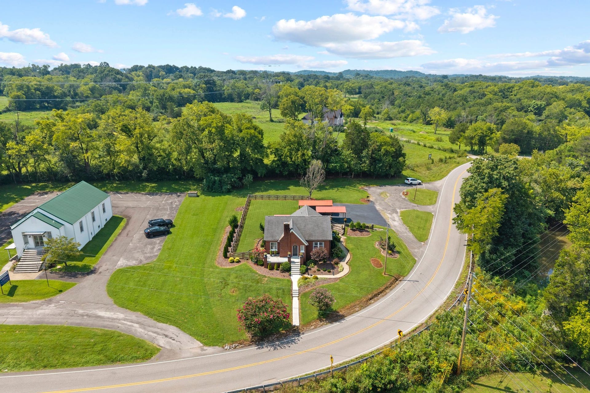 2890 Greens Mill Rd, Columbia, TN 38401 2890 Greens Mill Rd, Columbia, TN 38401
