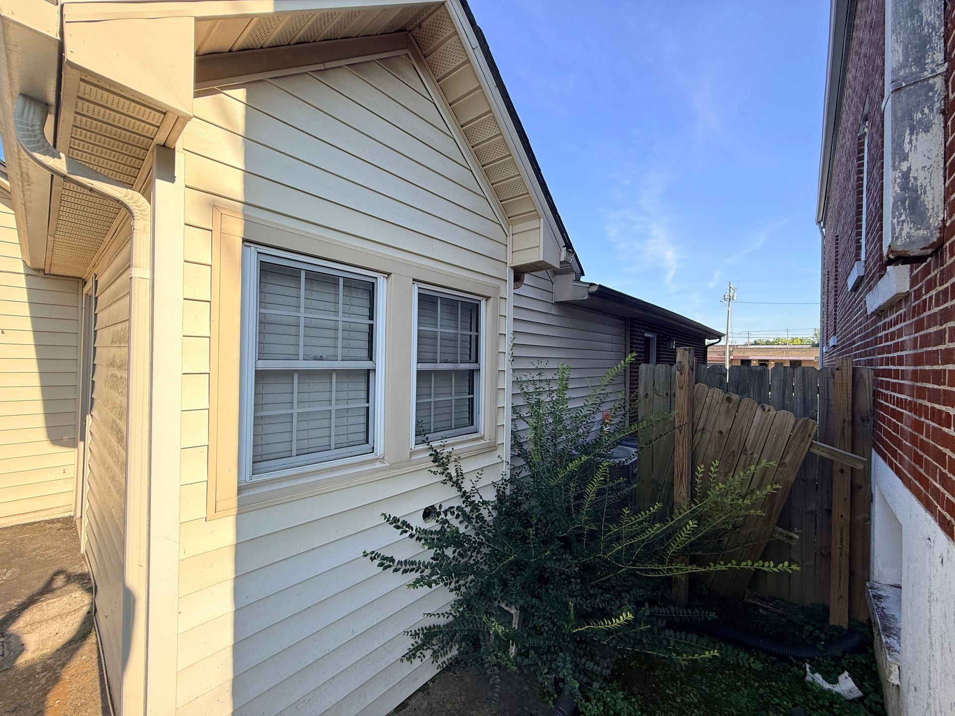 119 E Fort St, Manchester, TN 37355 119 E Fort St, Manchester, TN 37355