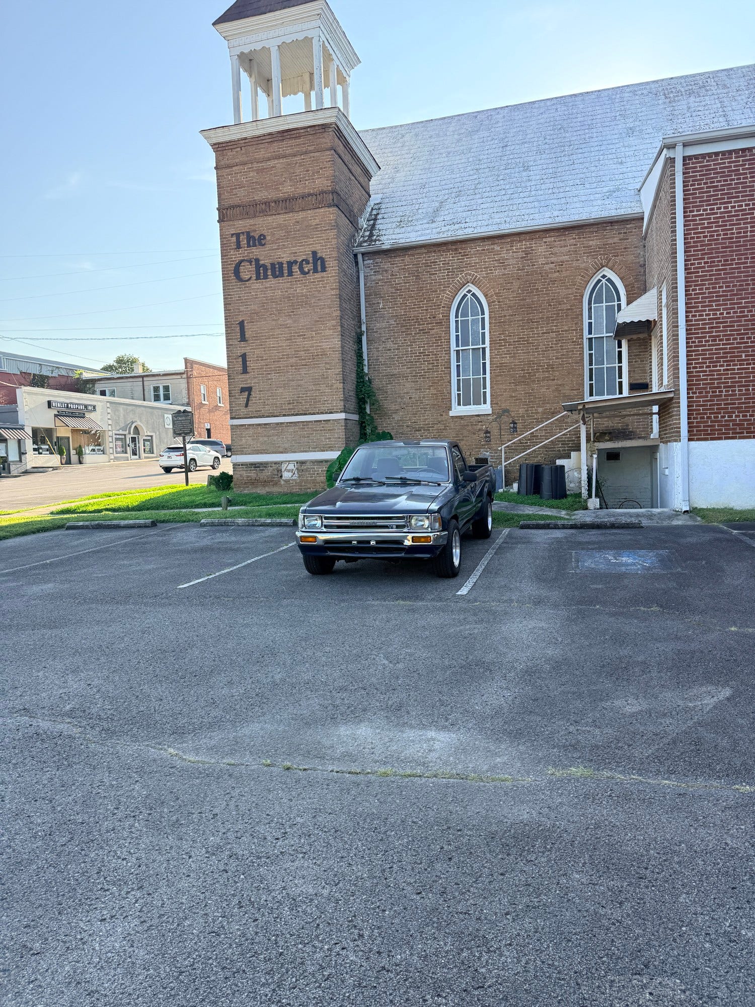 119 E Fort St, Manchester, TN 37355 119 E Fort St, Manchester, TN 37355