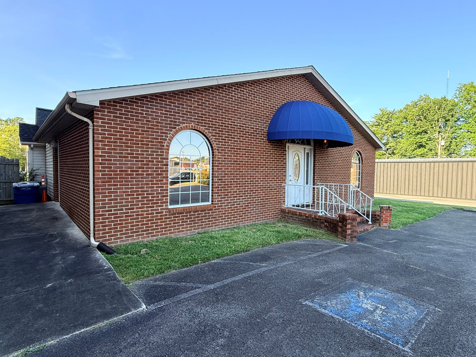 119 E Fort St, Manchester, TN 37355 119 E Fort St, Manchester, TN 37355