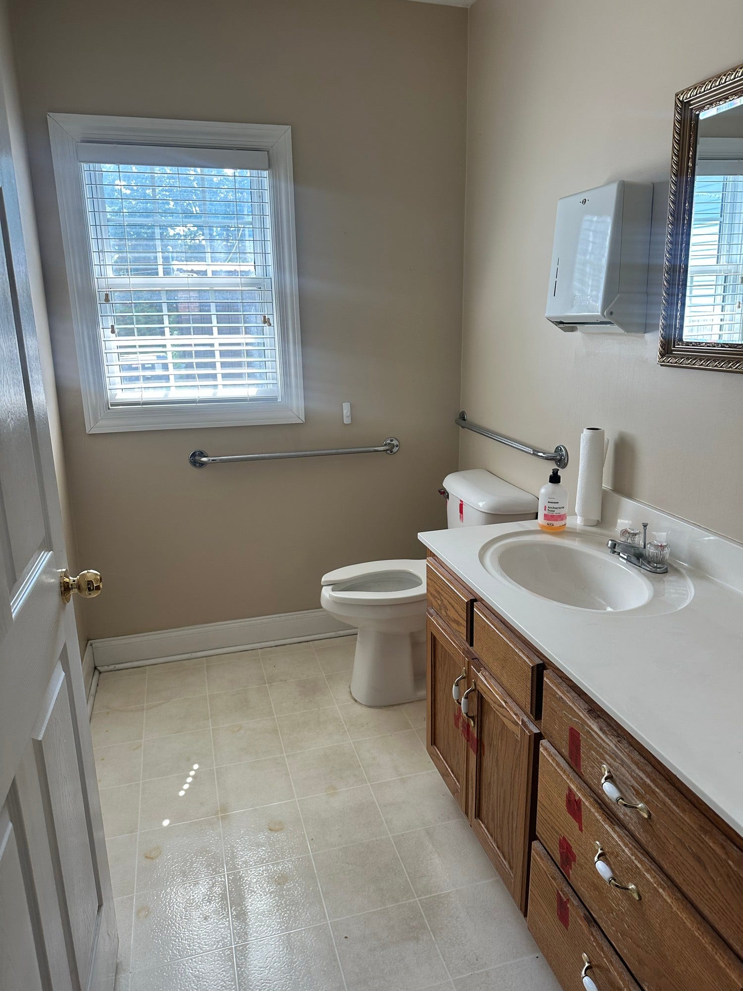 119 E Fort St, Manchester, TN 37355 119 E Fort St, Manchester, TN 37355
