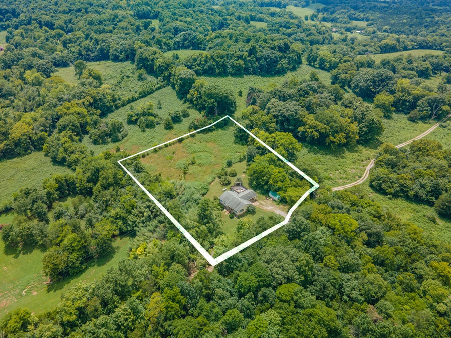 Property photo for 1531 Springplace Rd W, Lewisburg, TN