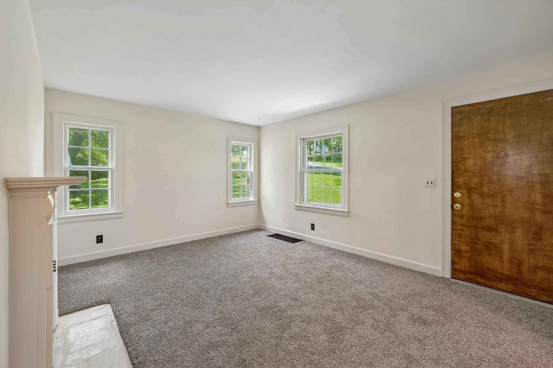 210 Cliffdale Rd, Nashville, TN 37214 210 Cliffdale Rd, Nashville, TN 37214
