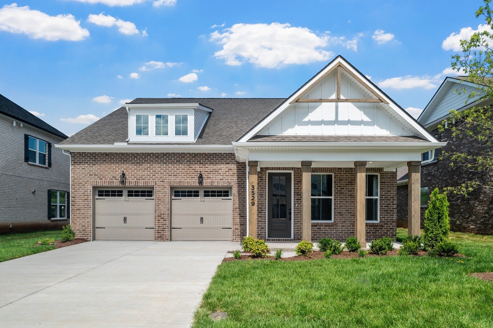 3529 Winterfell Drive, Murfreesboro, TN 37129 Welcome home to 3529 Winterfell Drive! Charming exterior with cedar posts and brick on all 4 sides of home. Plus carriage garage doors lead to an oversized 2-car garage.