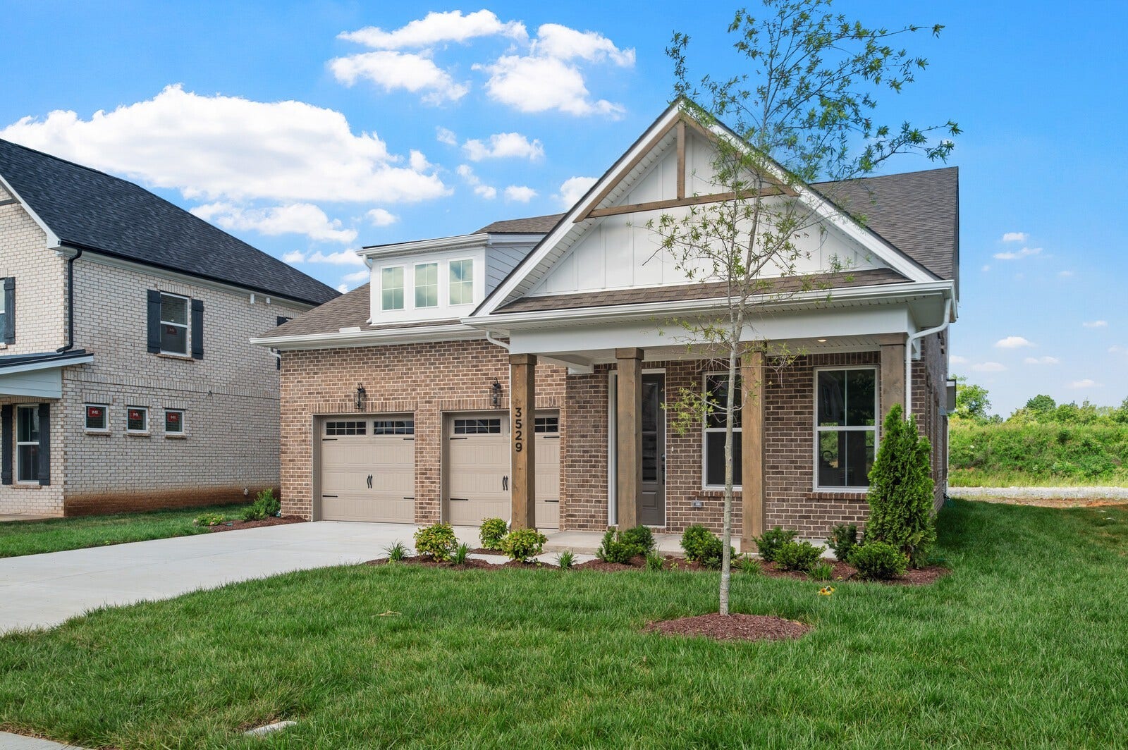 3529 Winterfell Drive, Murfreesboro, TN 37129 Brick on all 4 sides of home!