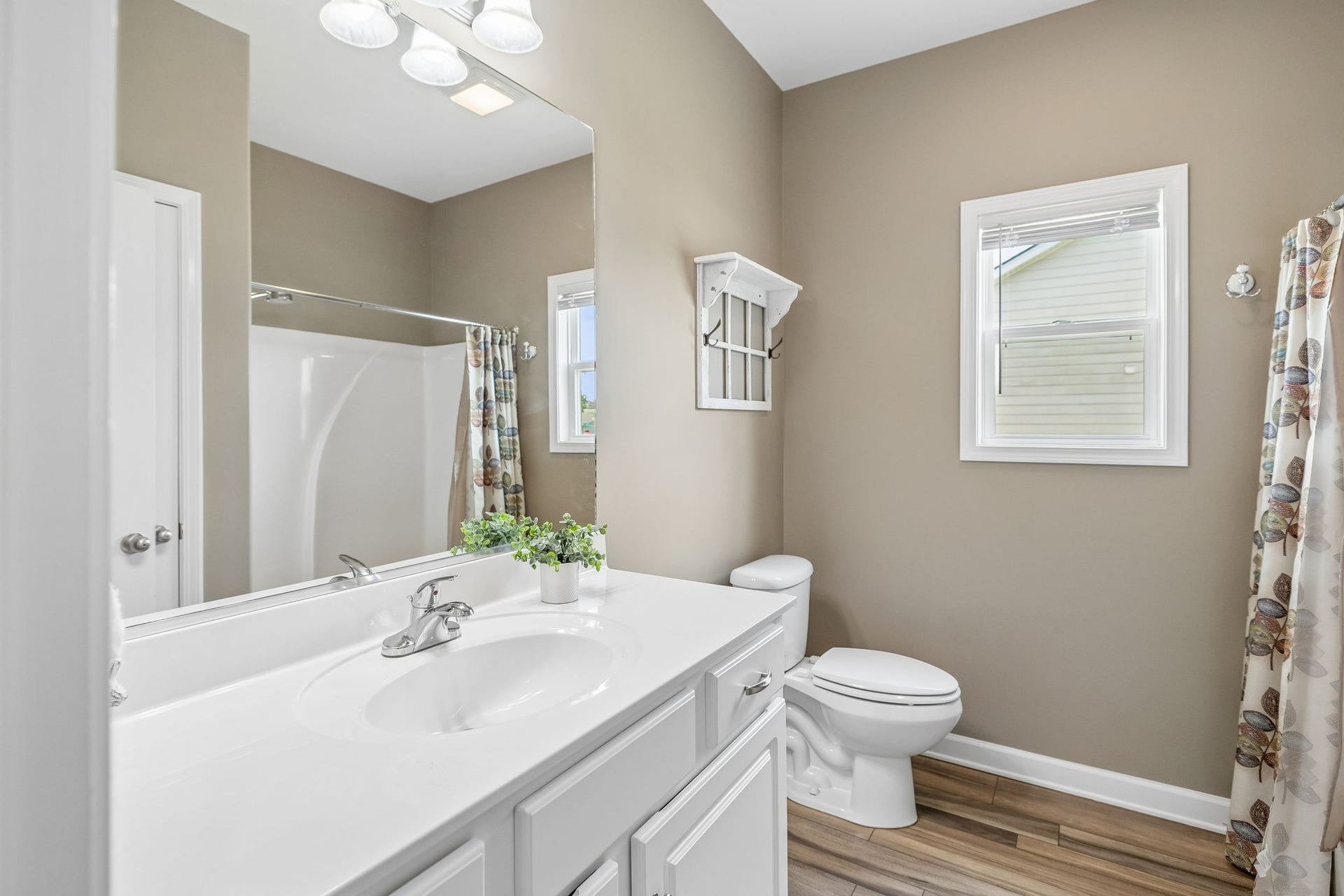 2204 Bee Hive Dr, Columbia, TN 38401 2204 Bee Hive Dr, Columbia, TN 38401
