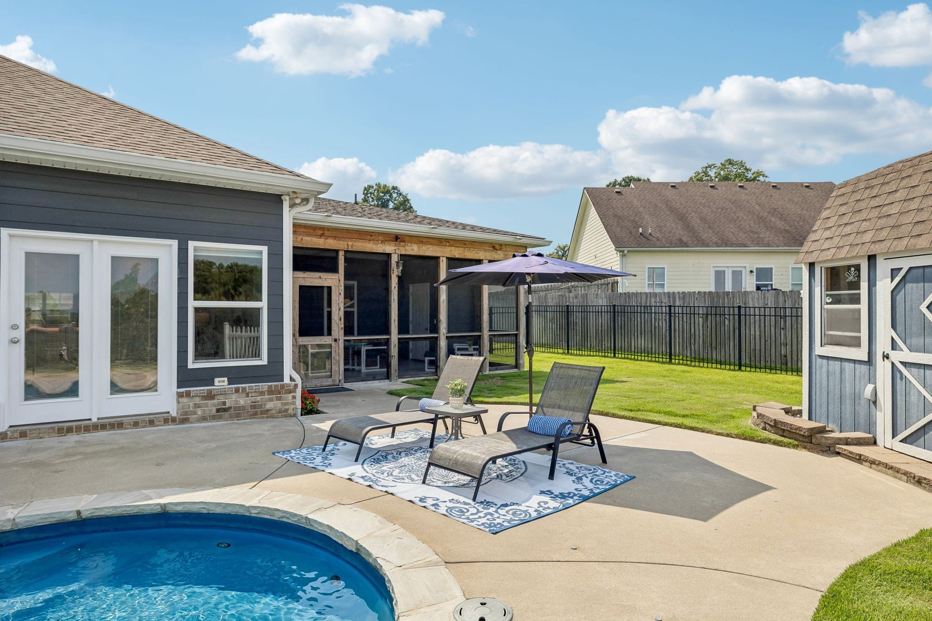 2204 Bee Hive Dr, Columbia, TN 38401 2204 Bee Hive Dr, Columbia, TN 38401