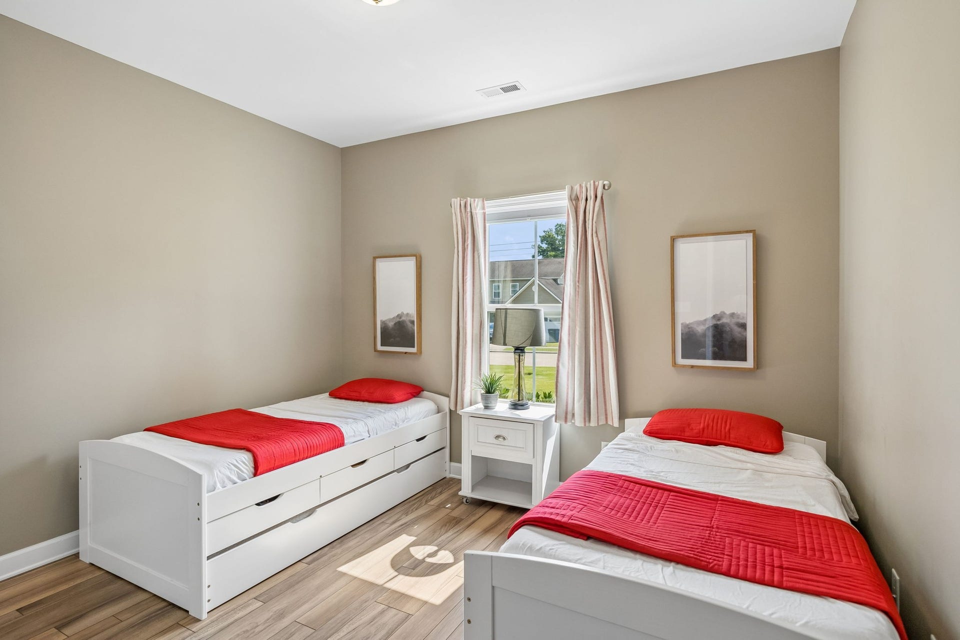2204 Bee Hive Dr, Columbia, TN 38401 2204 Bee Hive Dr, Columbia, TN 38401
