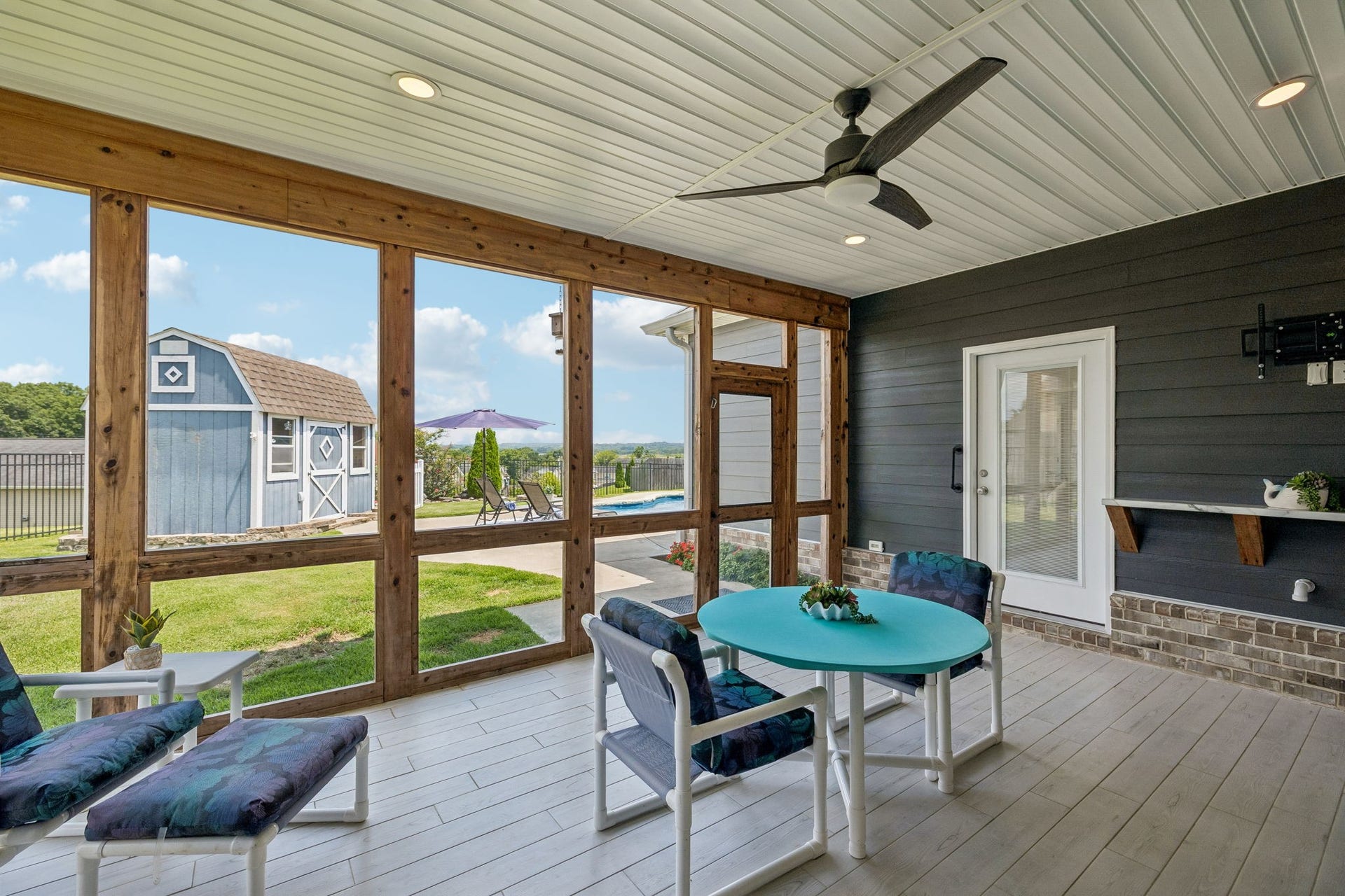 2204 Bee Hive Dr, Columbia, TN 38401 2204 Bee Hive Dr, Columbia, TN 38401