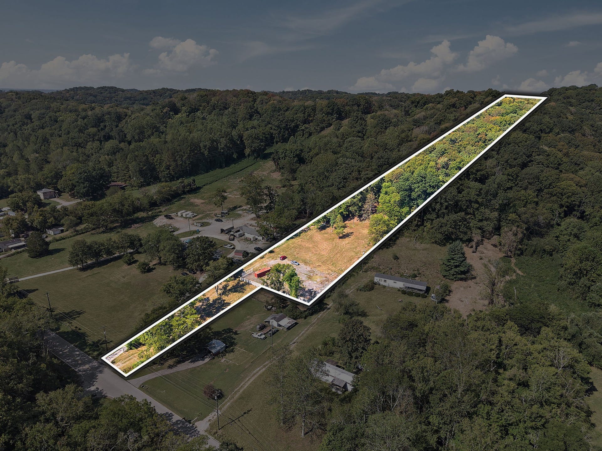 5535 Old Hickory Blvd, Nashville, TN 37218 Amazing five acre lot with a long driveway making for an wonderful home site at the top with views