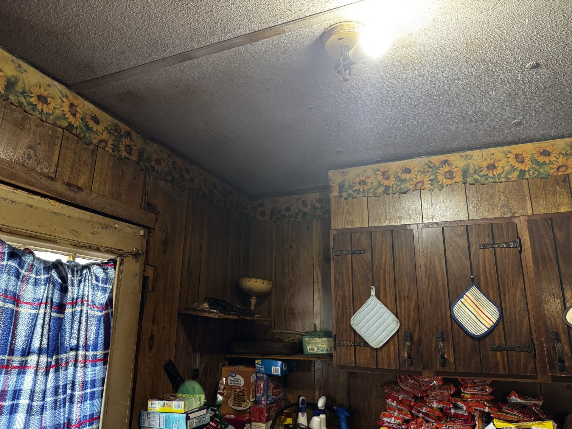 409 Commodore Dr, Manchester, TN 37355 409 Commodore Dr, Manchester, TN 37355