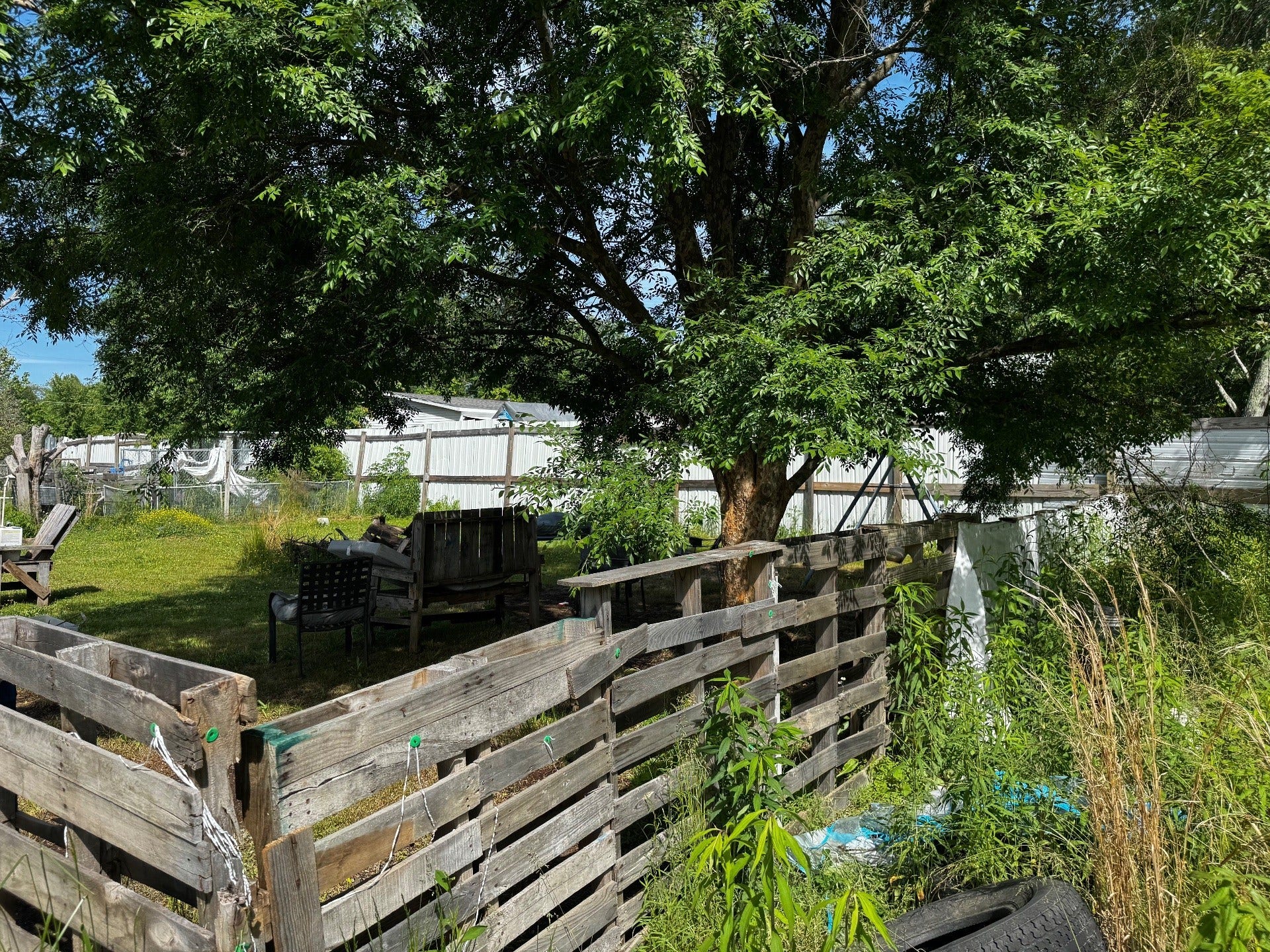 409 Commodore Dr, Manchester, TN 37355 409 Commodore Dr, Manchester, TN 37355