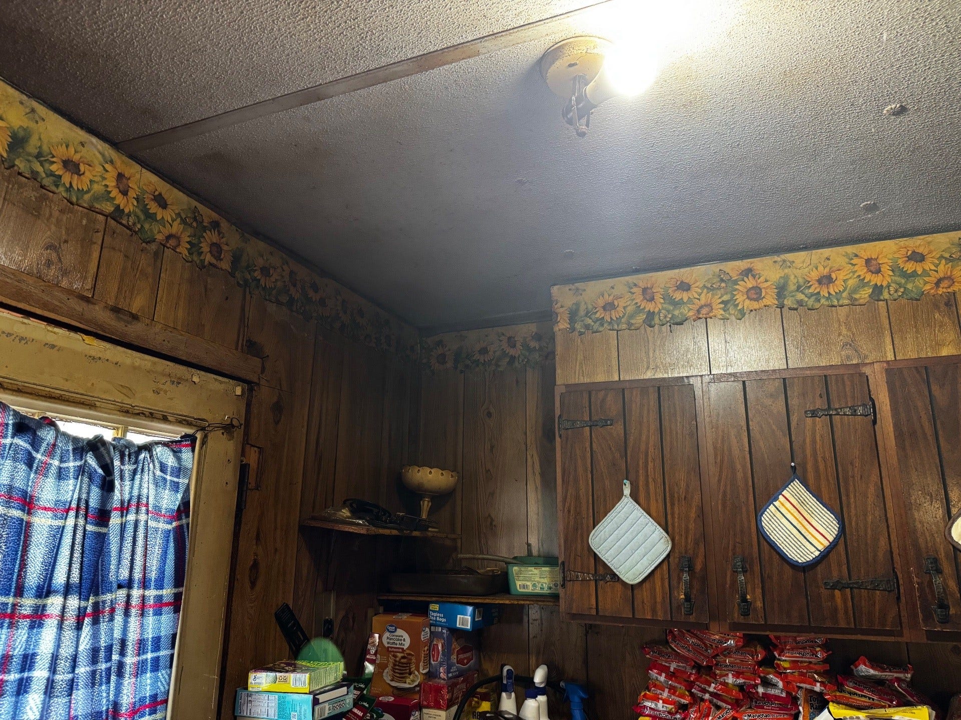 409 Commodore Dr, Manchester, TN 37355 409 Commodore Dr, Manchester, TN 37355
