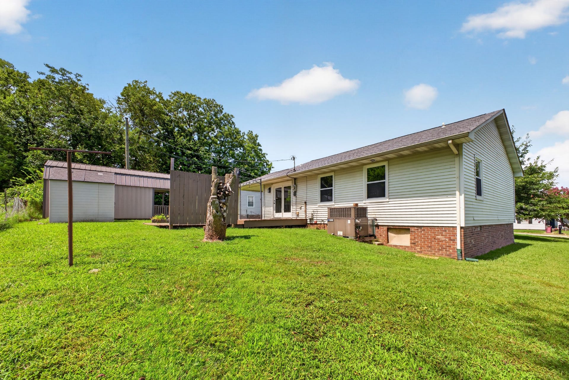 517 Wall St, Mount Pleasant, TN 38474 517 Wall St, Mount Pleasant, TN 38474