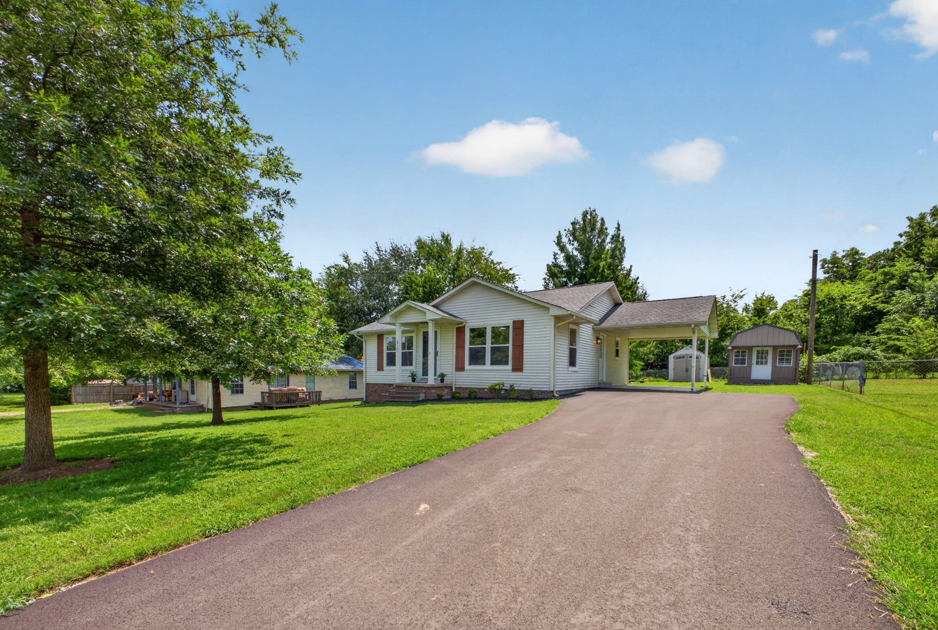 517 Wall St, Mount Pleasant, TN 38474 517 Wall St, Mount Pleasant, TN 38474