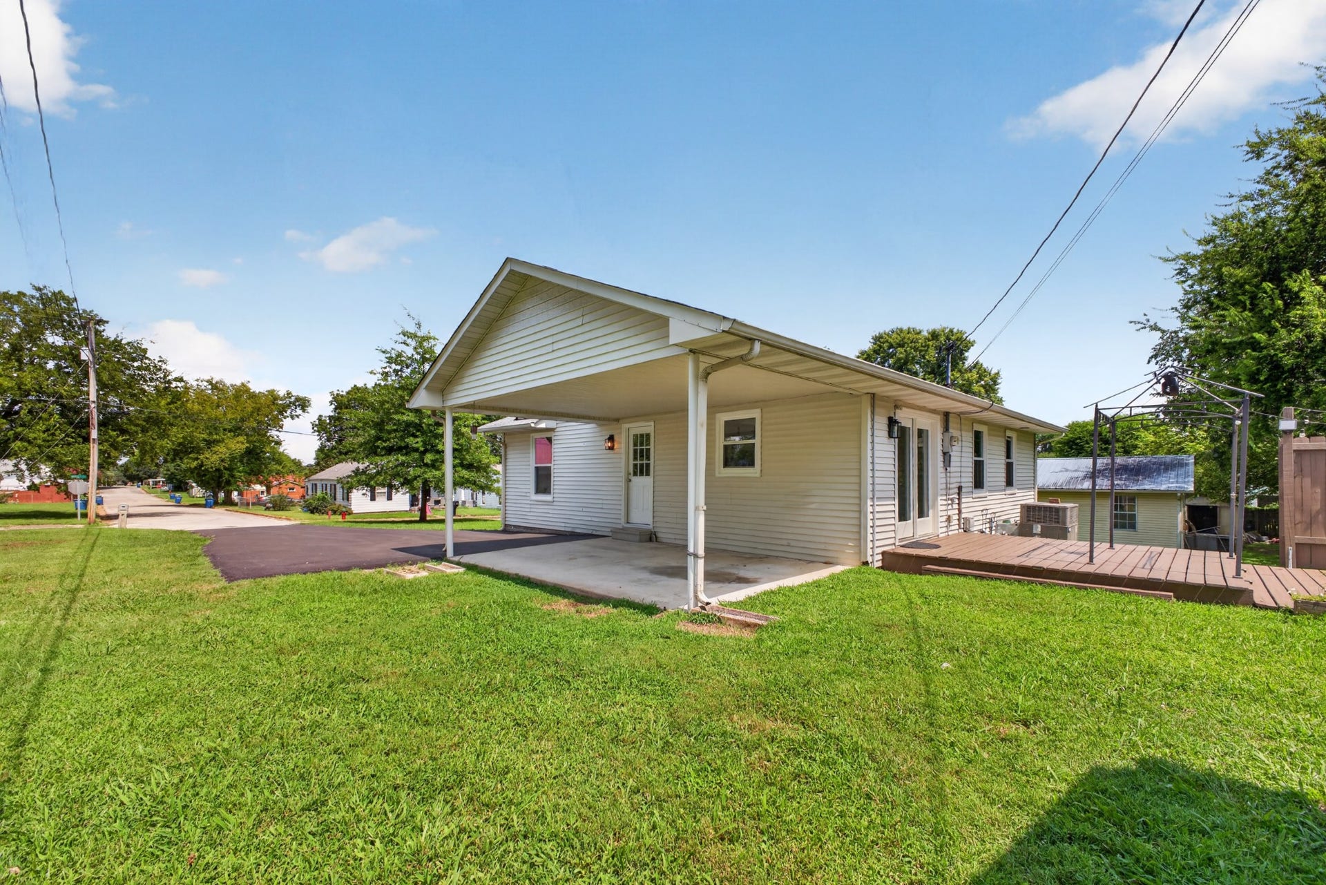 517 Wall St, Mount Pleasant, TN 38474 517 Wall St, Mount Pleasant, TN 38474