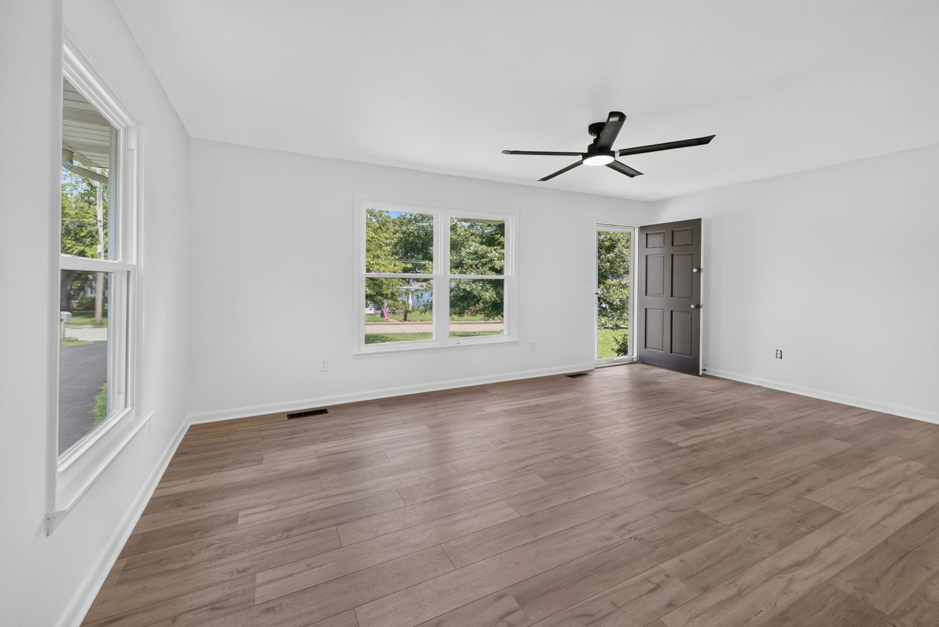 517 Wall St, Mount Pleasant, TN 38474 517 Wall St, Mount Pleasant, TN 38474