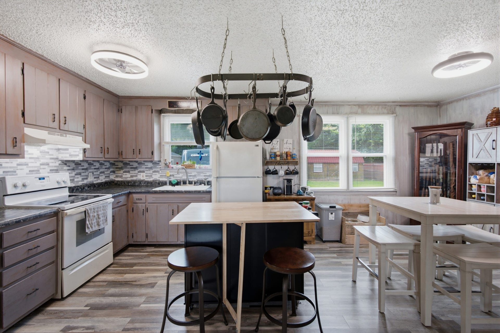 6539 Longview Dr, Murfreesboro, TN 37129 6539 Longview Dr, Murfreesboro, TN 37129