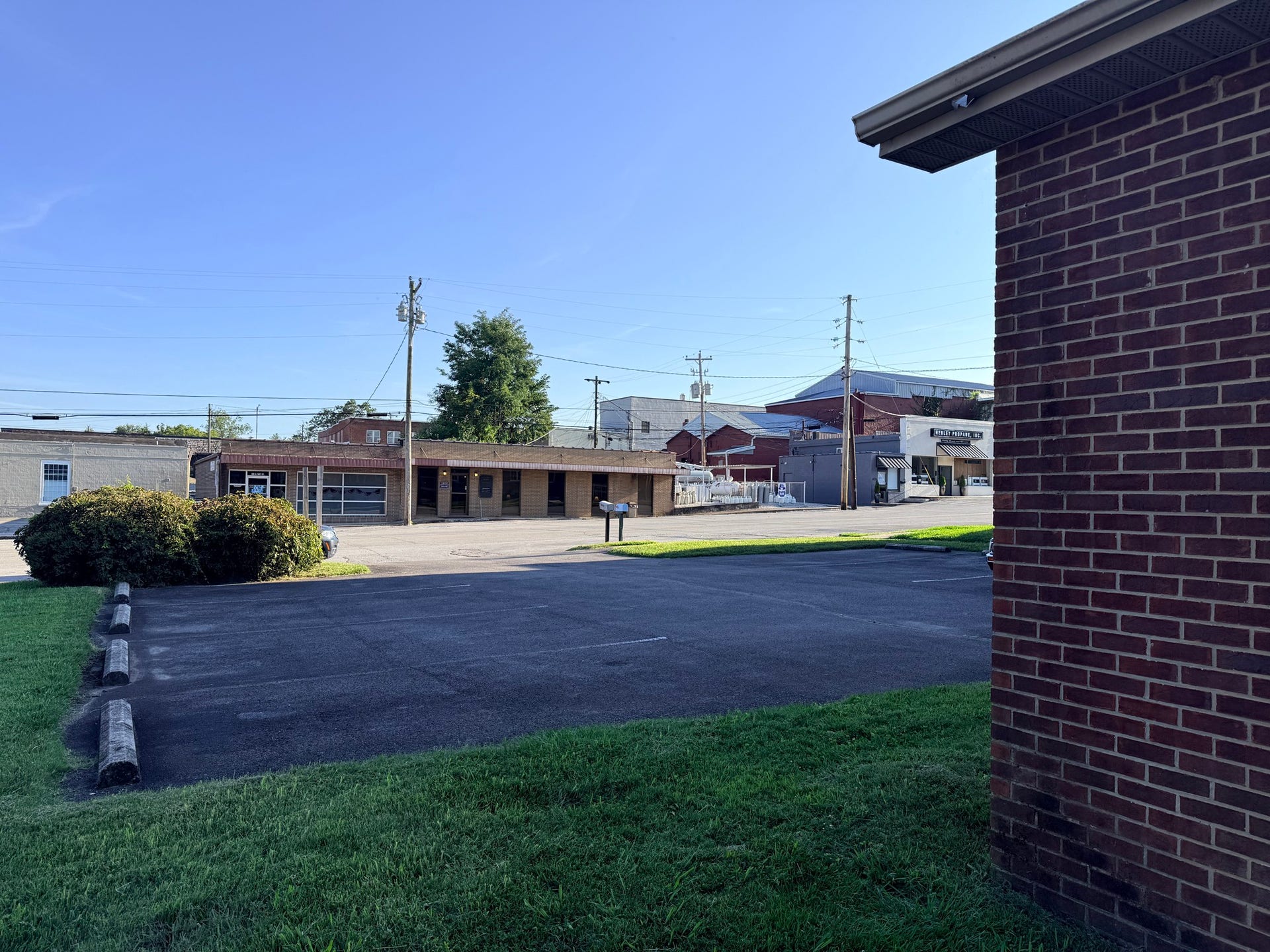 119 E Fort St, Manchester, TN 37355 119 E Fort St, Manchester, TN 37355