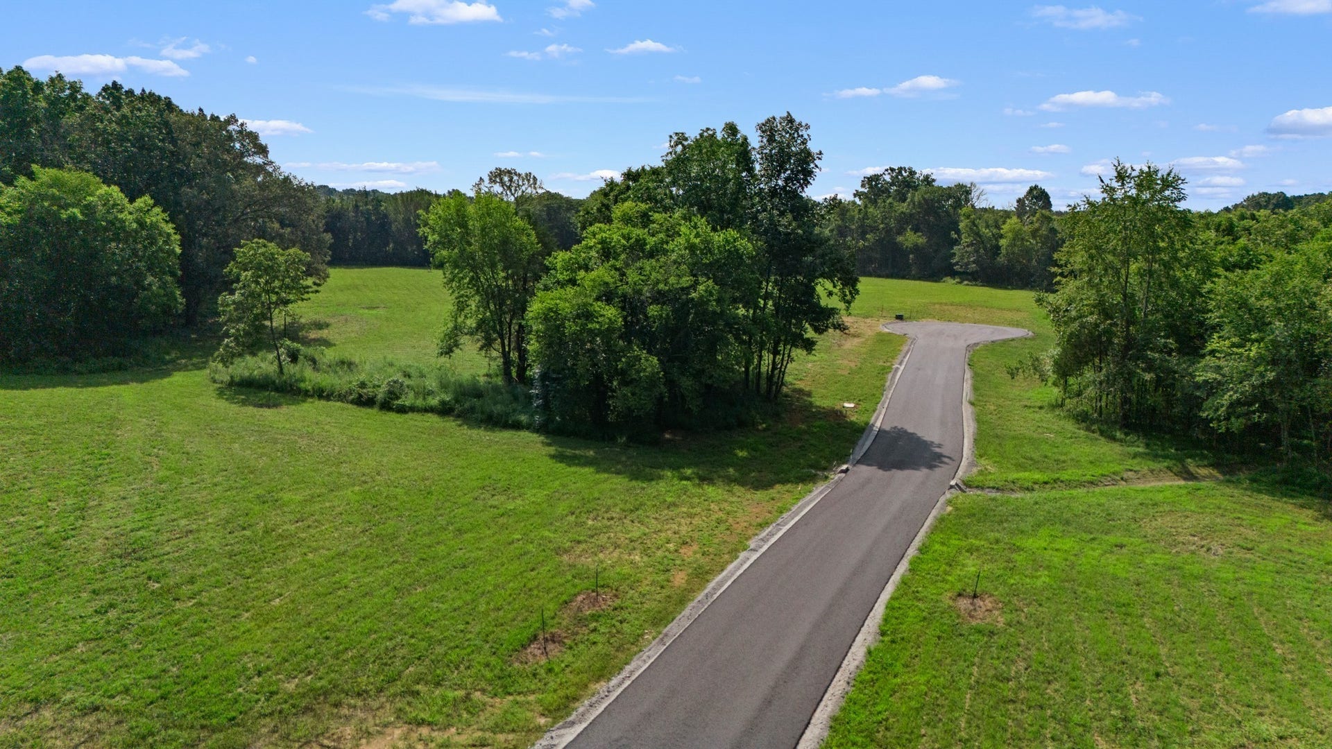 4310 Sulphur Springs Rd, Murfreesboro, TN 37129