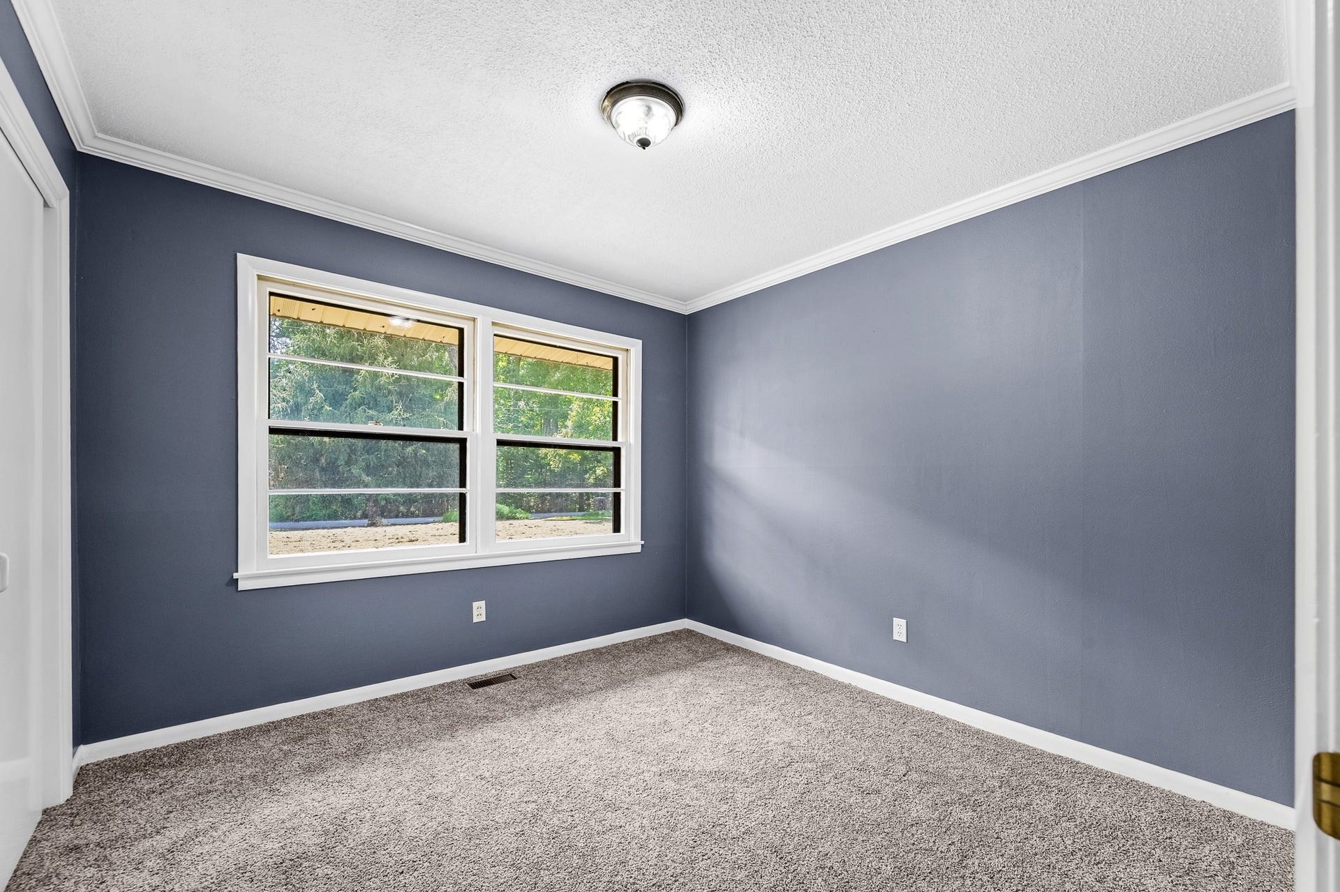 42 Hillwood Cir, Manchester, TN 37355 42 Hillwood Cir, Manchester, TN 37355