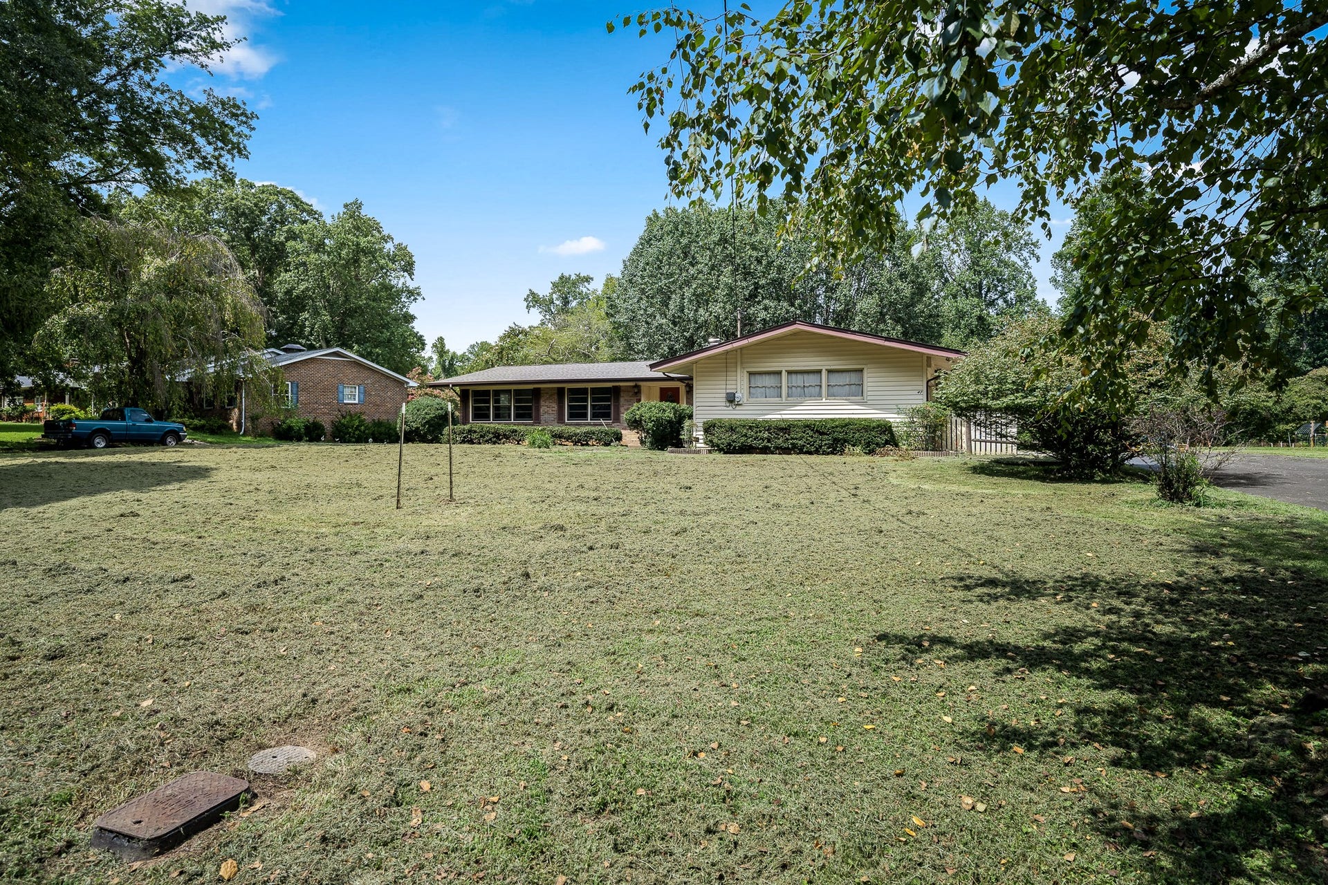 42 Hillwood Cir, Manchester, TN 37355 42 Hillwood Cir, Manchester, TN 37355