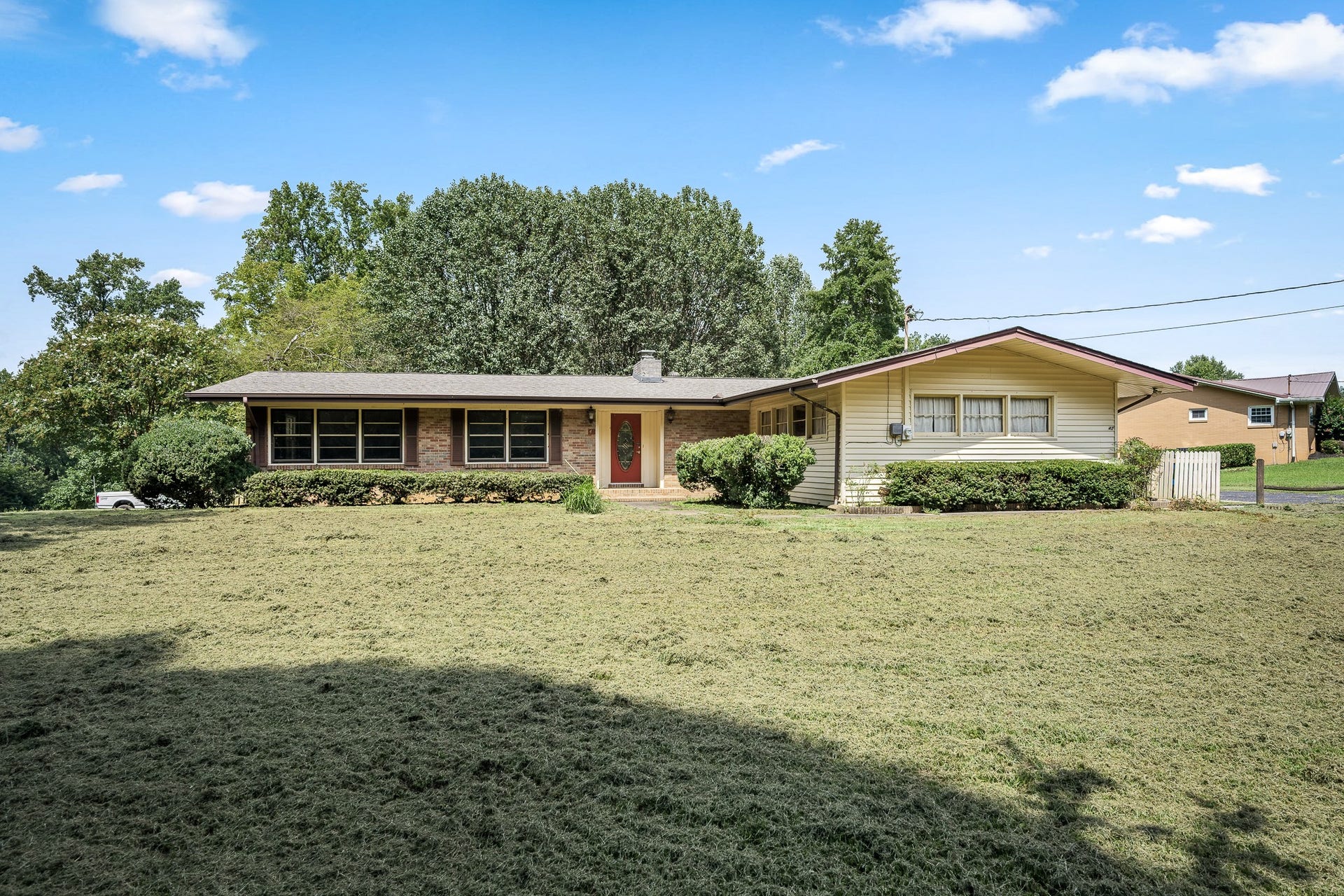 42 Hillwood Cir, Manchester, TN 37355 42 Hillwood Cir, Manchester, TN 37355
