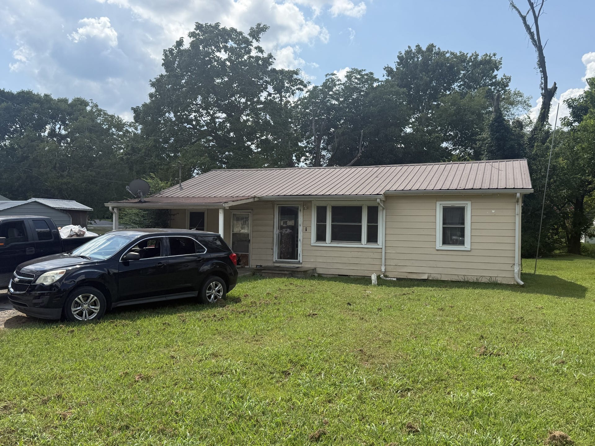 116 Maple St, Shelbyville, TN 37160 116 Maple St, Shelbyville, TN 37160