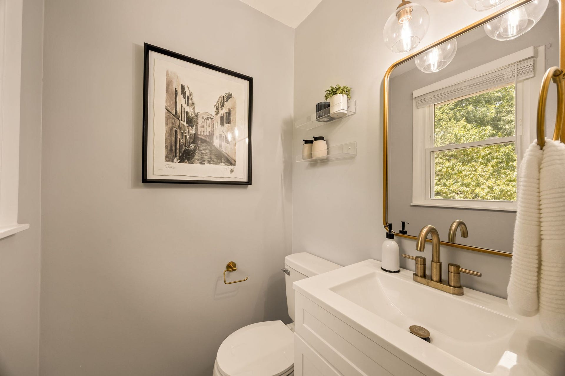 632 Harpeth Bend Dr, Nashville, TN 37221 632 Harpeth Bend Dr, Nashville, TN 37221