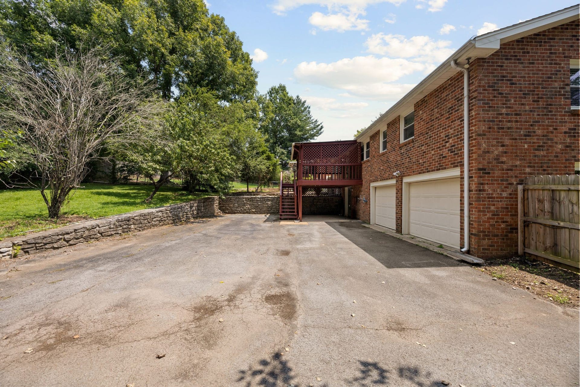 632 Harpeth Bend Dr, Nashville, TN 37221 632 Harpeth Bend Dr, Nashville, TN 37221