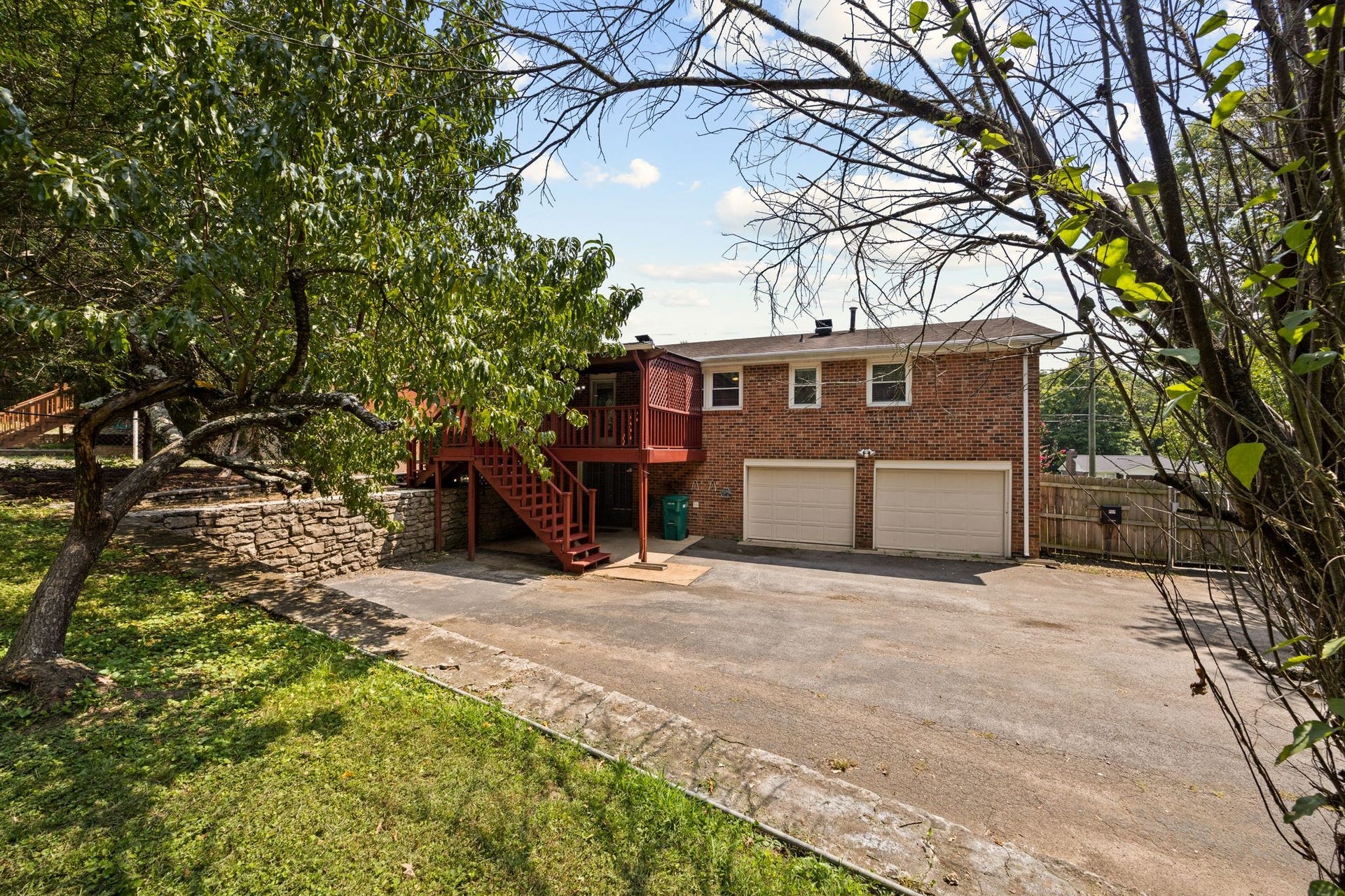 632 Harpeth Bend Dr, Nashville, TN 37221 632 Harpeth Bend Dr, Nashville, TN 37221