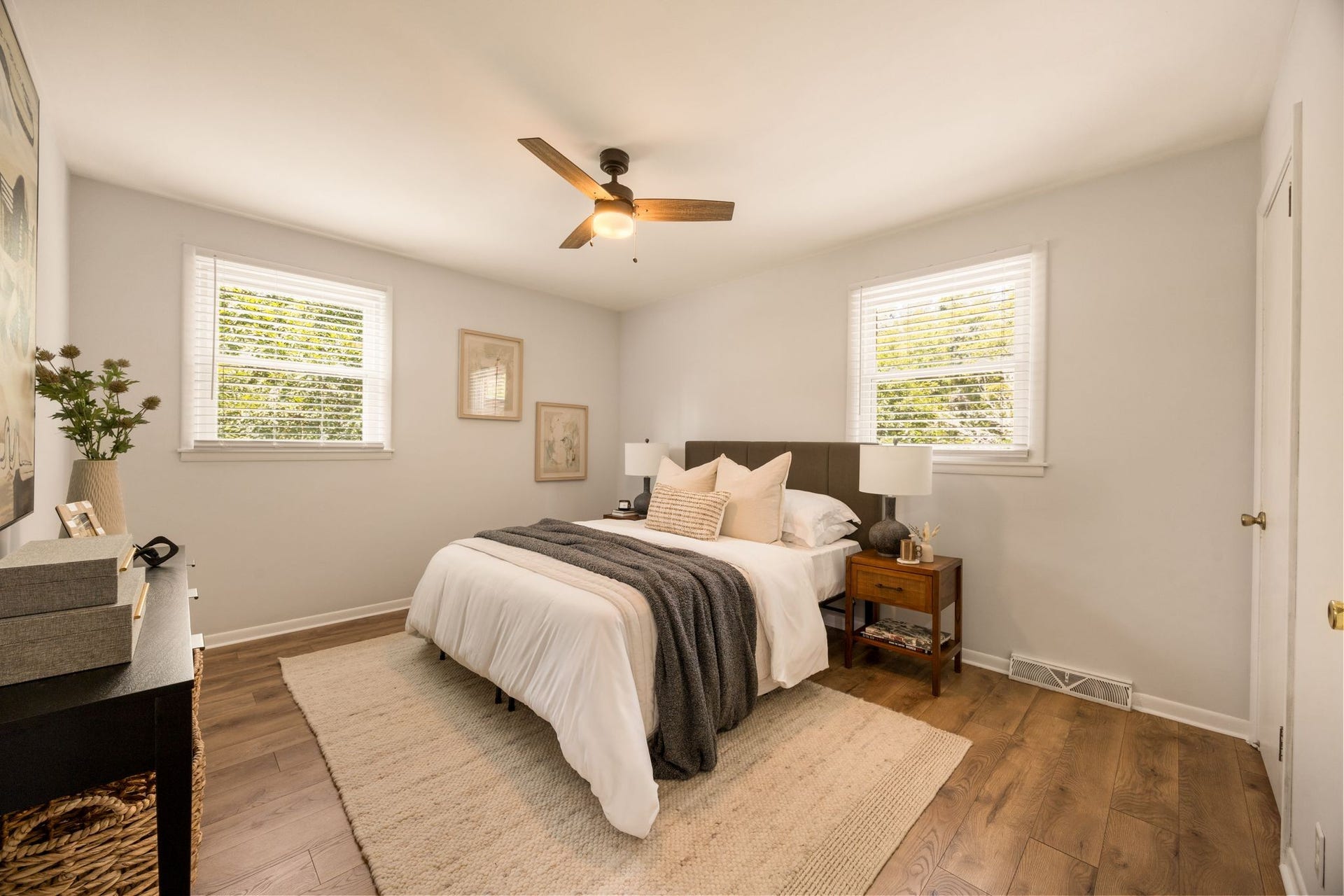 632 Harpeth Bend Dr, Nashville, TN 37221 632 Harpeth Bend Dr, Nashville, TN 37221