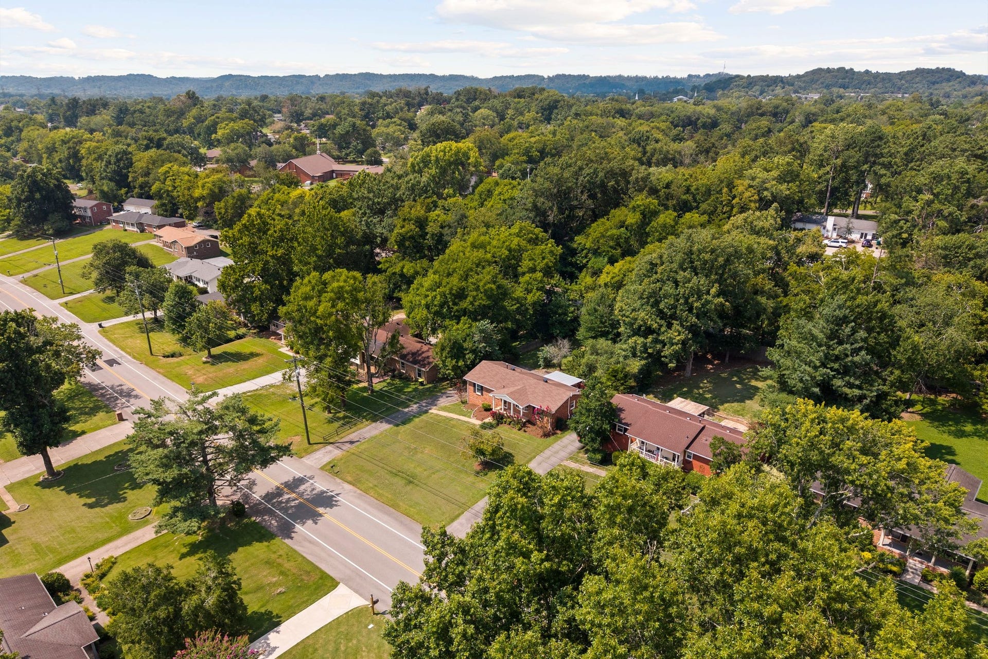 632 Harpeth Bend Dr, Nashville, TN 37221 632 Harpeth Bend Dr, Nashville, TN 37221