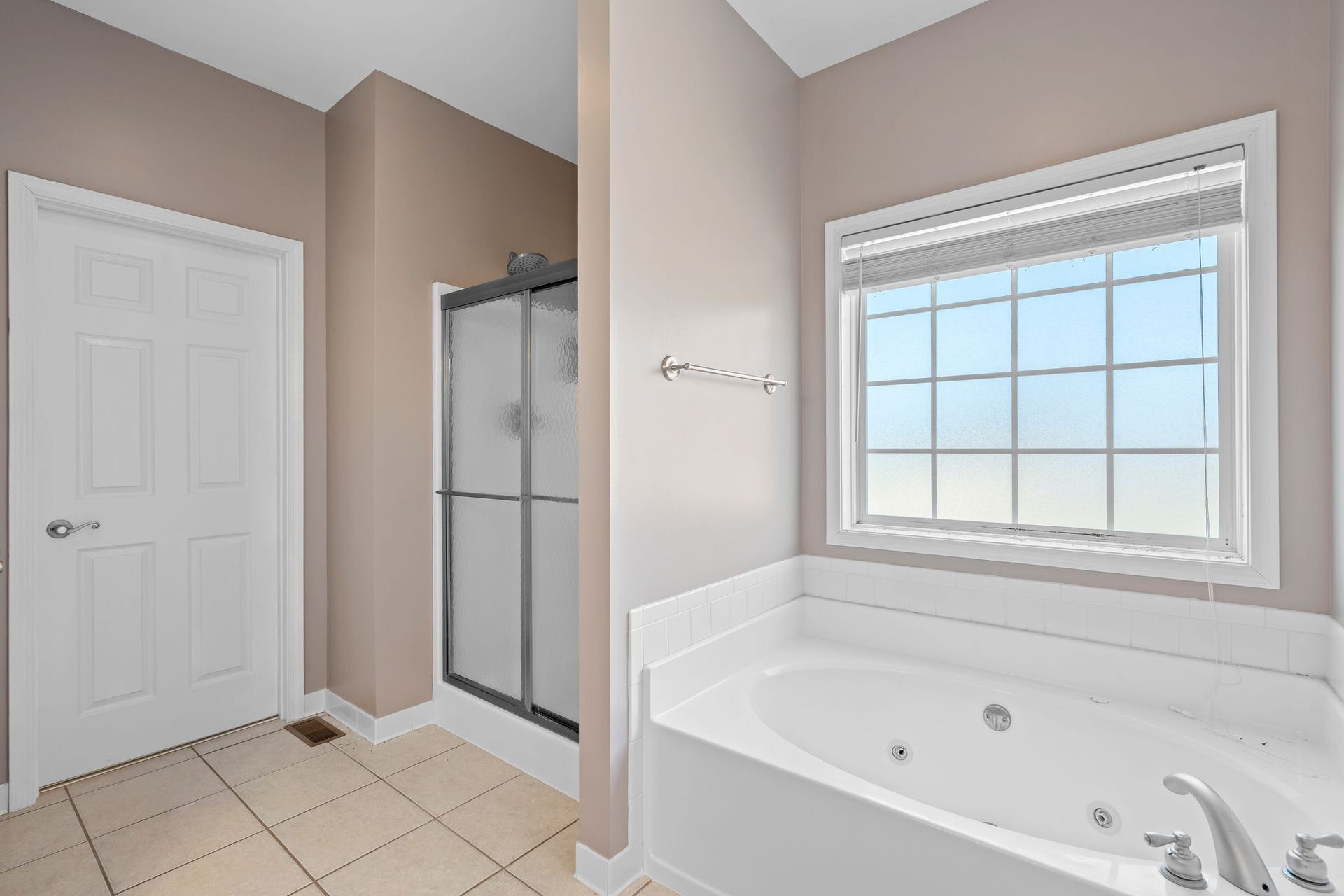 3493 Petty Ln, Columbia, TN 38401