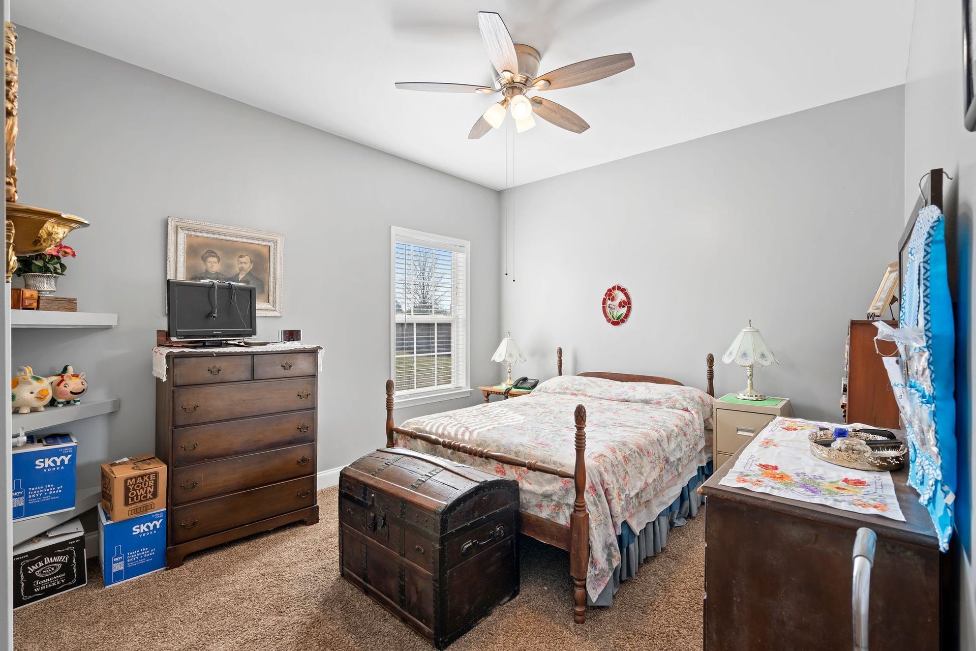 3493 Petty Ln, Columbia, TN 38401