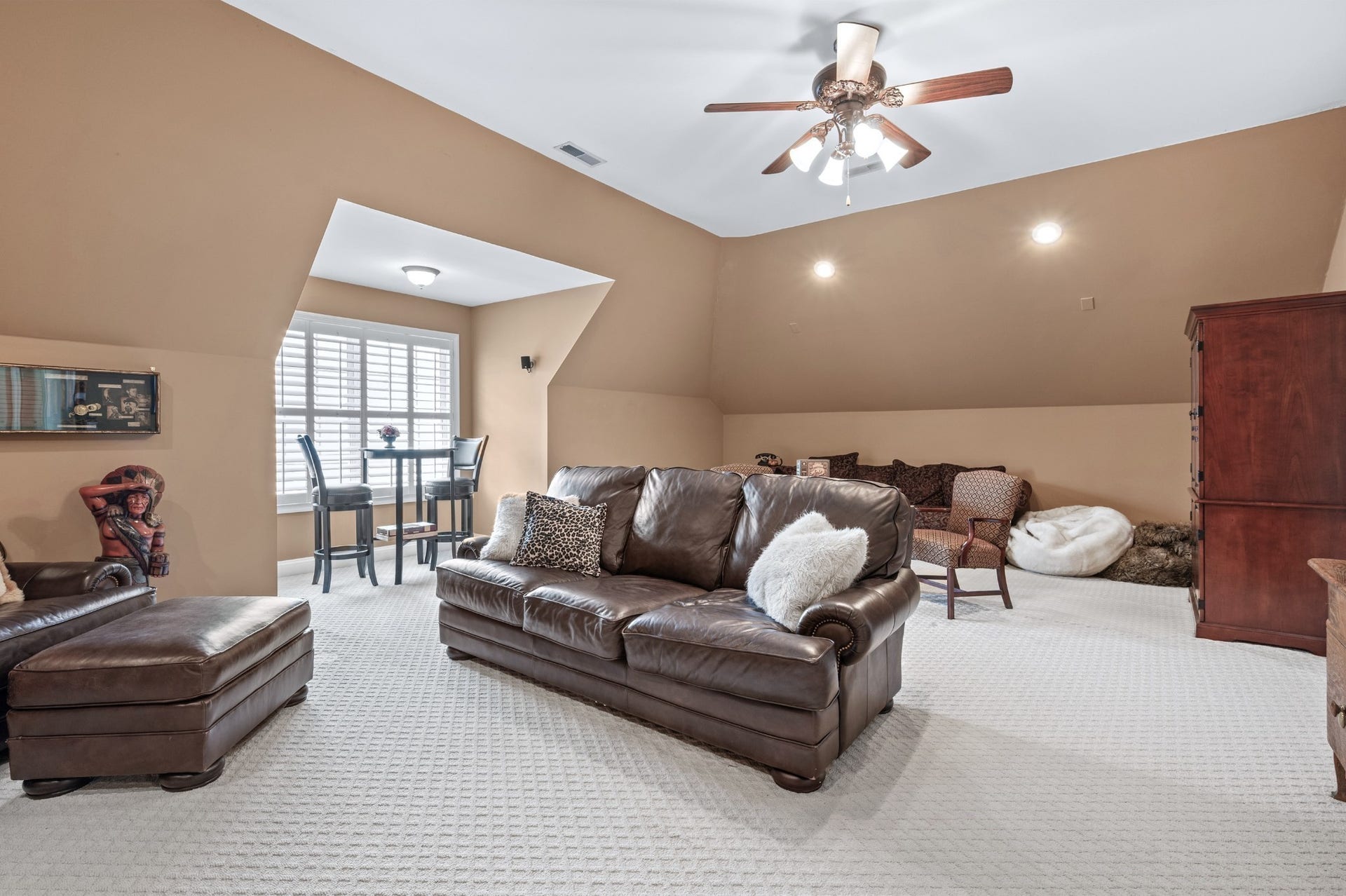 2638 Big Eagle Trl, Murfreesboro, TN 37127 Family game room area