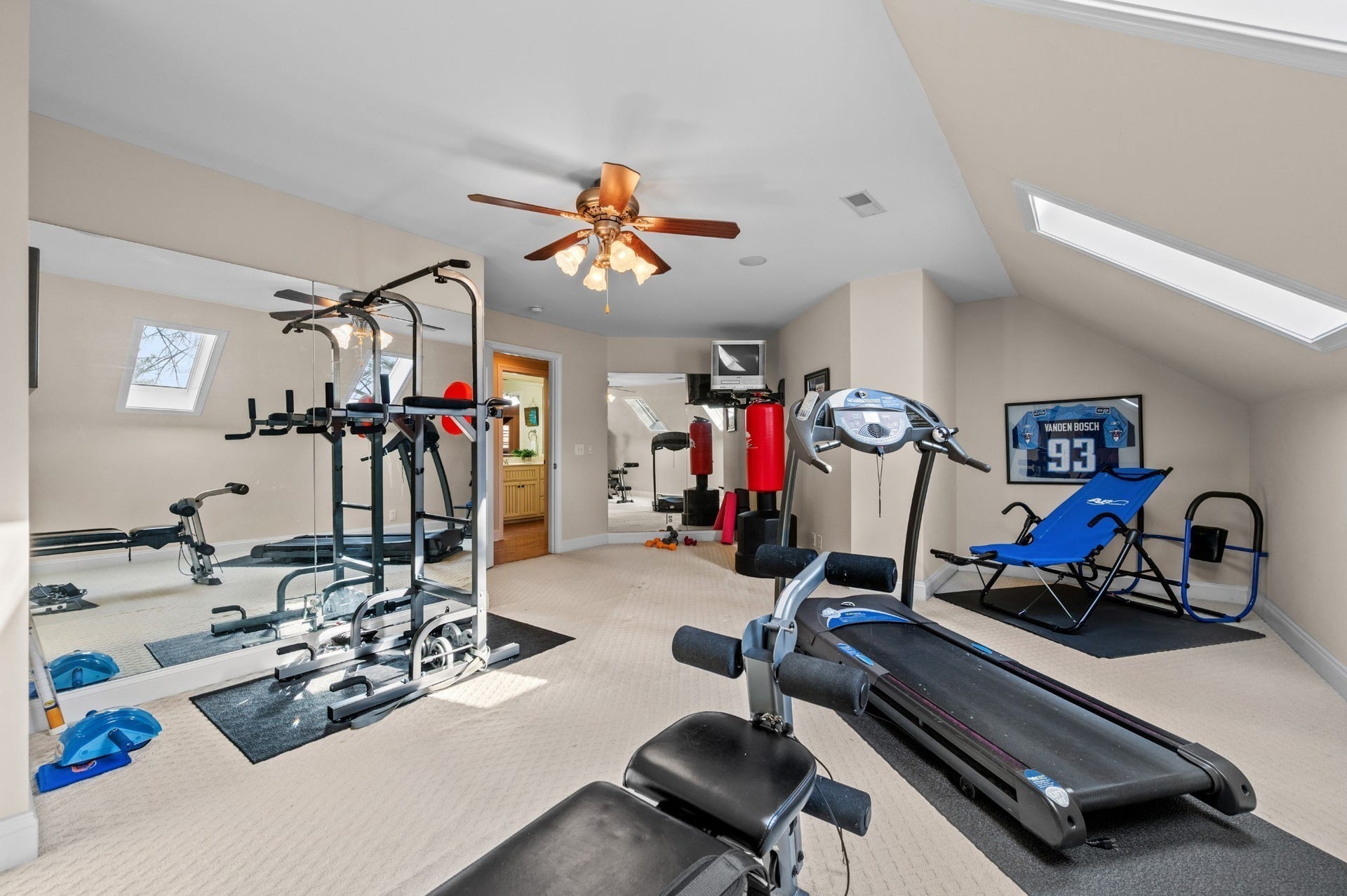 2638 Big Eagle Trl, Murfreesboro, TN 37127 Enjoy your morning workouts in this large gym area