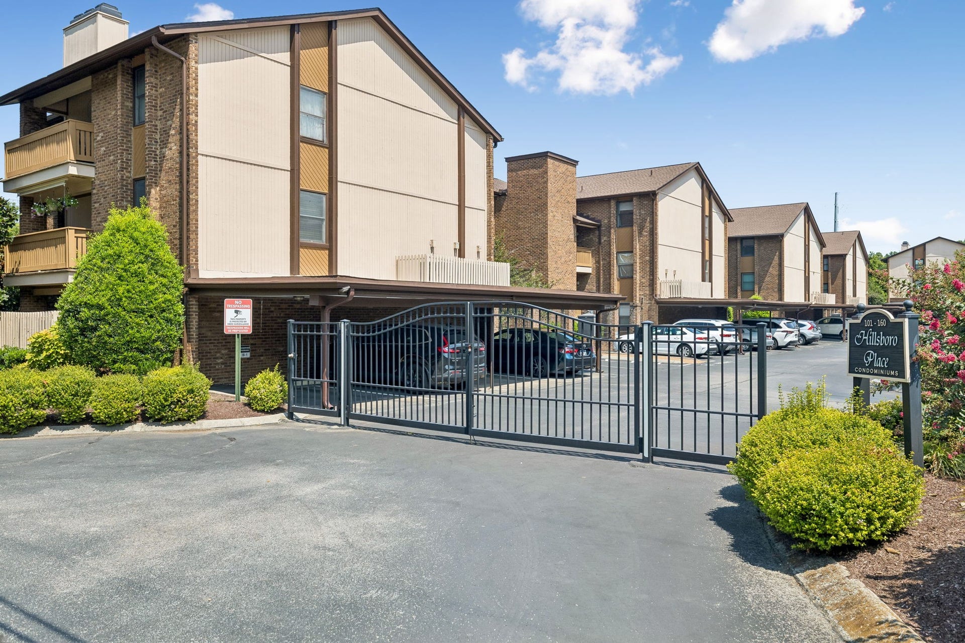 151 Hillsboro Pl, Nashville, TN 37215 151 Hillsboro Pl, Nashville, TN 37215